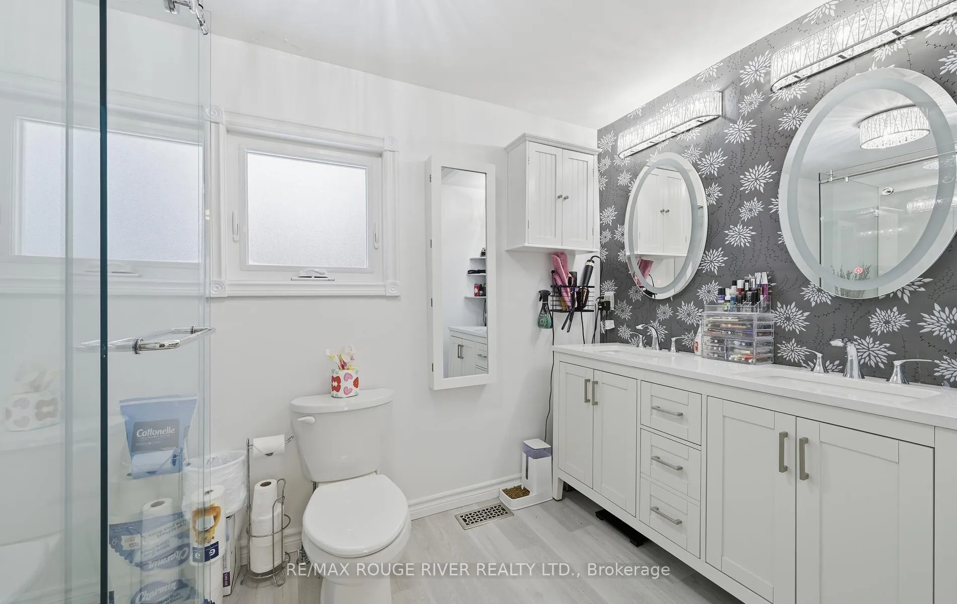 Photo 23 of 22 Royal Pines Court, Clarington, Bowmanville — HOMEH
