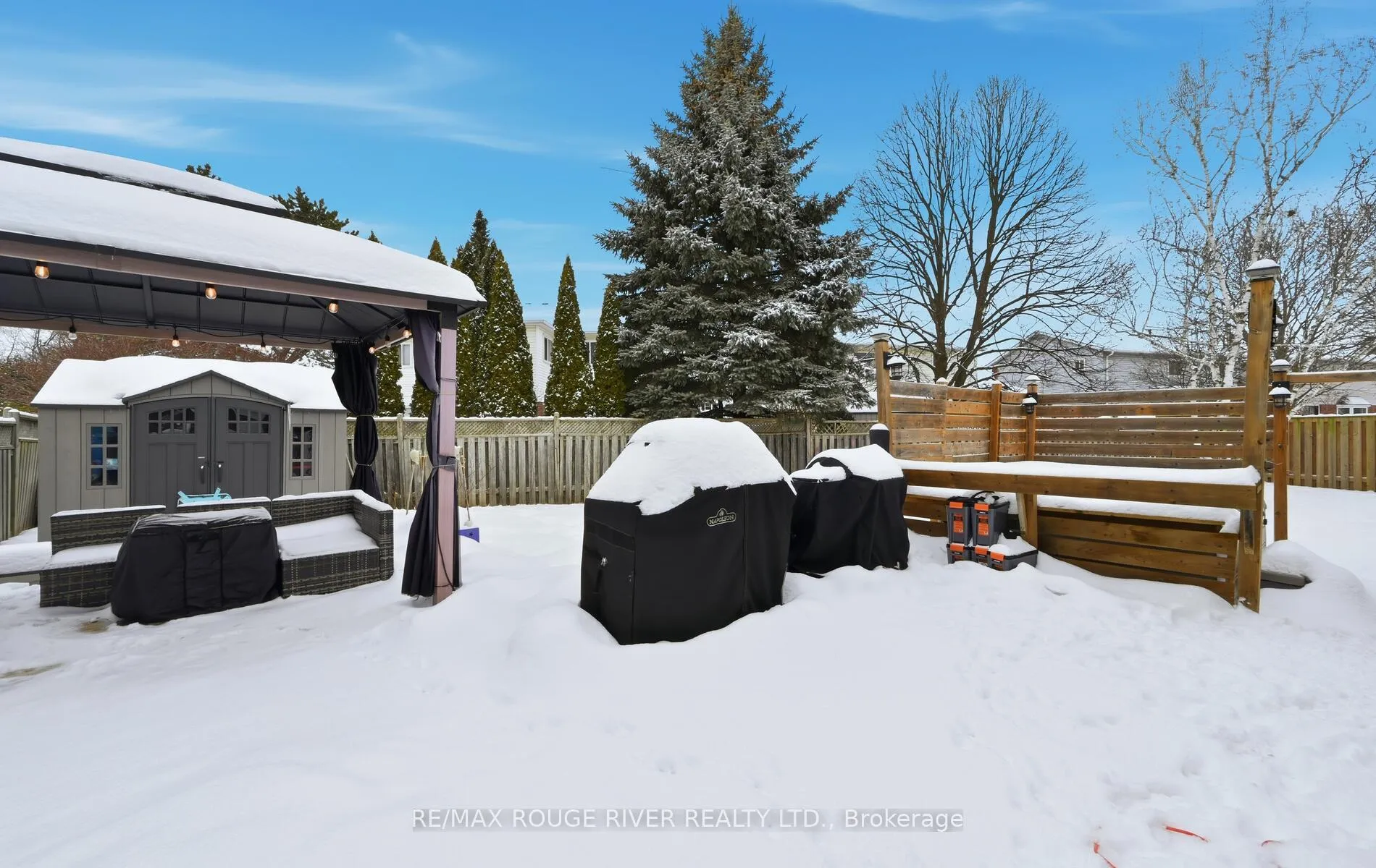 Photo 35 of 22 Royal Pines Court, Clarington, Bowmanville — HOMEH
