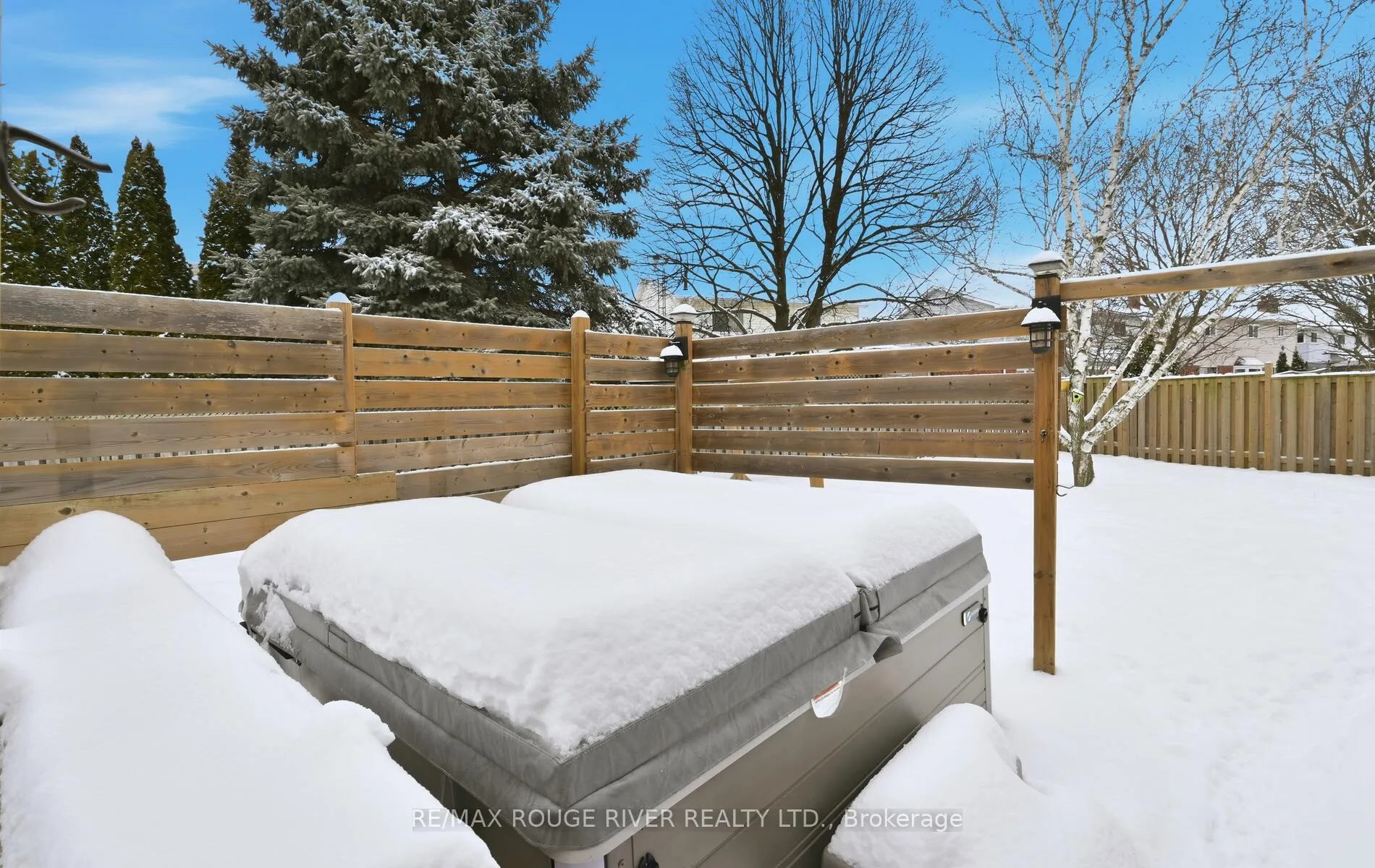 Photo 36 of 22 Royal Pines Court, Clarington, Bowmanville — HOMEH
