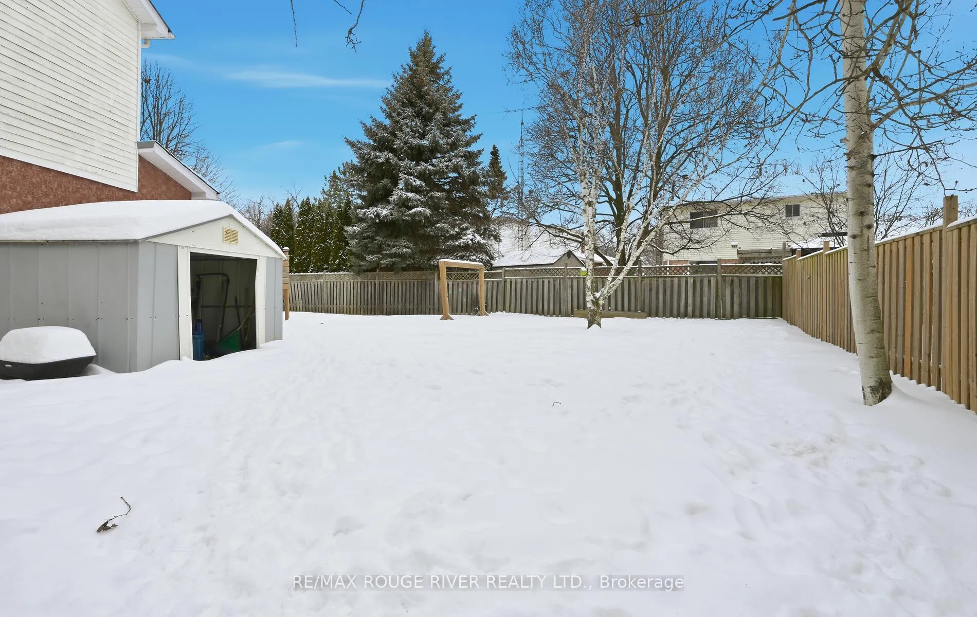 Photo 37 of 22 Royal Pines Court, Clarington, Bowmanville — HOMEH