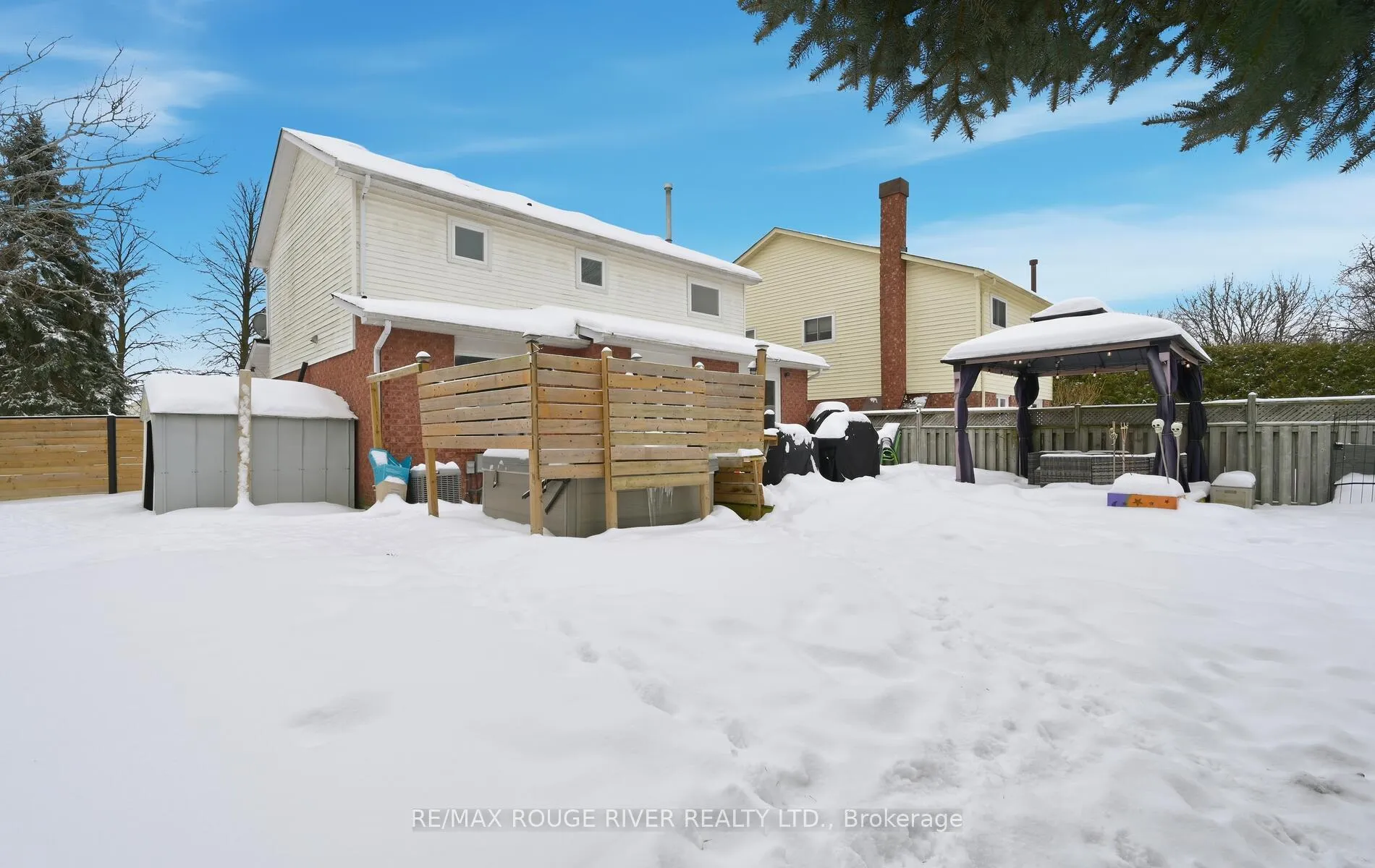 Photo 38 of 22 Royal Pines Court, Clarington, Bowmanville — HOMEH