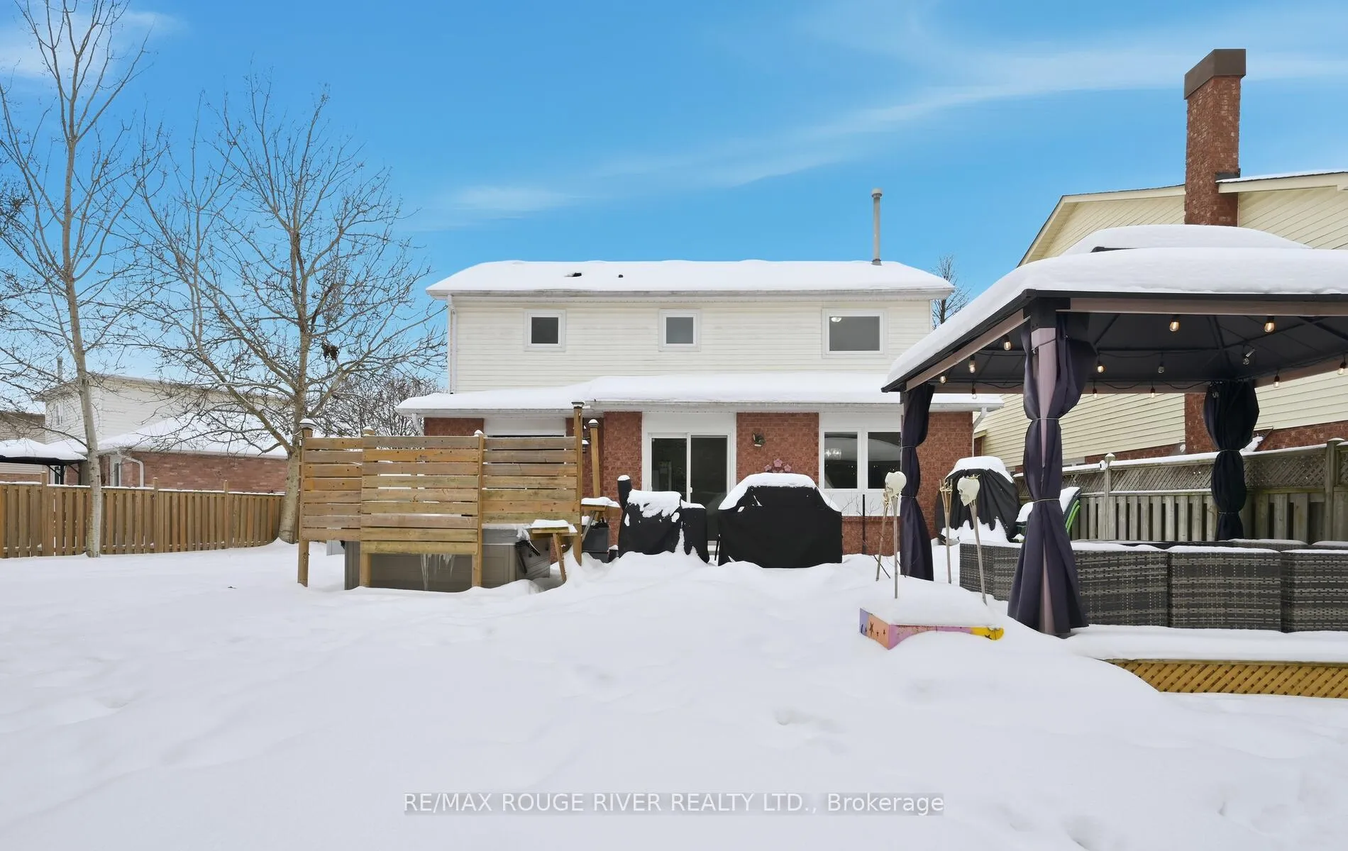 Photo 39 of 22 Royal Pines Court, Clarington, Bowmanville — HOMEH