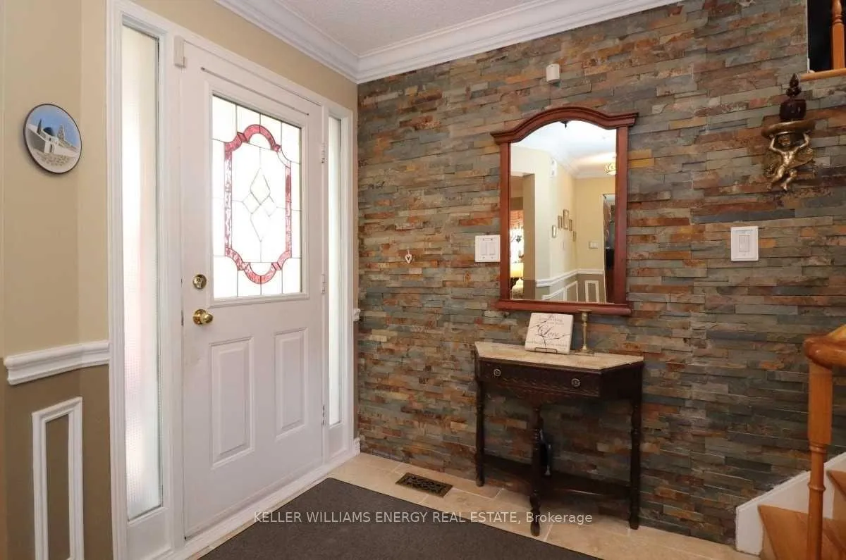 Photo 2 of 2271 Wildwood Crescent, Pickering, Brock Ridge — HOMEH
