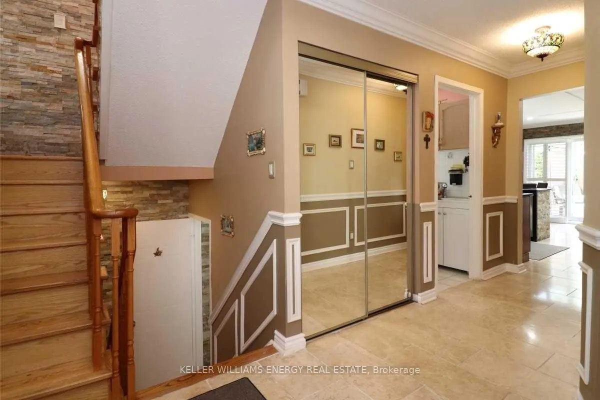 Photo 3 of 2271 Wildwood Crescent, Pickering, Brock Ridge — HOMEH