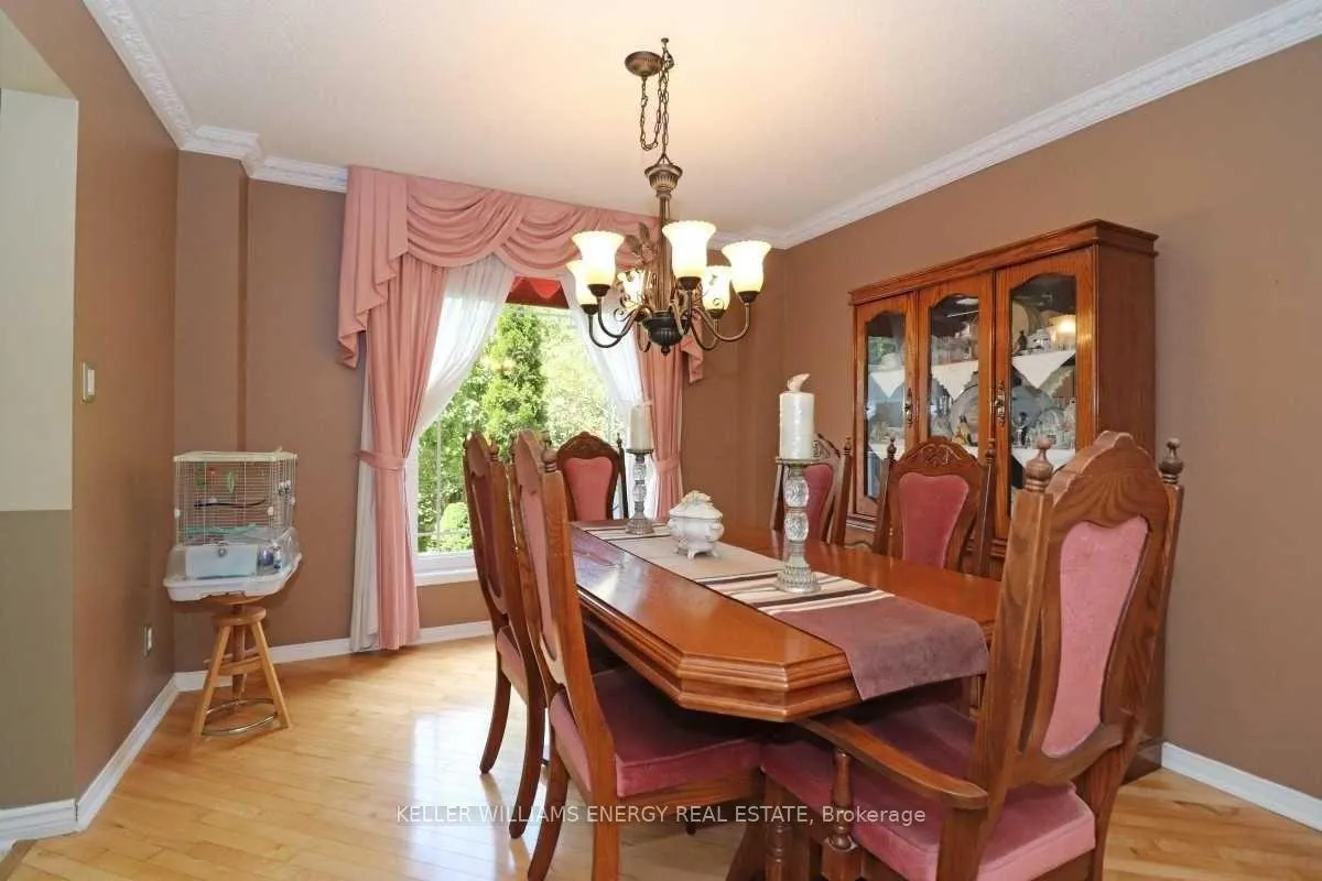 Photo 9 of 2271 Wildwood Crescent, Pickering, Brock Ridge — HOMEH