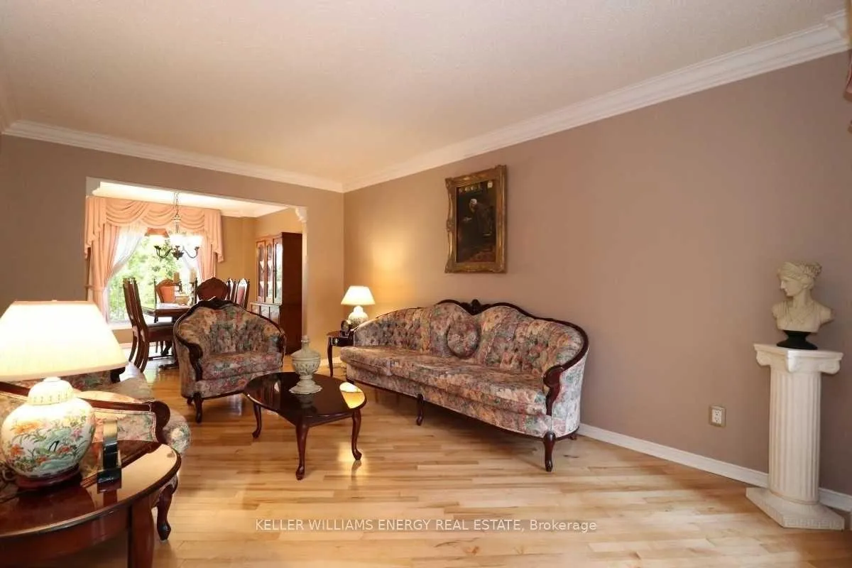 Photo 11 of 2271 Wildwood Crescent, Pickering, Brock Ridge — HOMEH