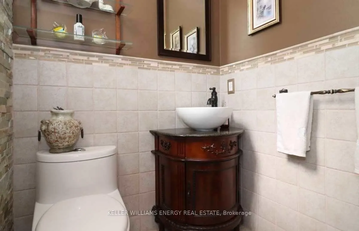 Photo 12 of 2271 Wildwood Crescent, Pickering, Brock Ridge — HOMEH
