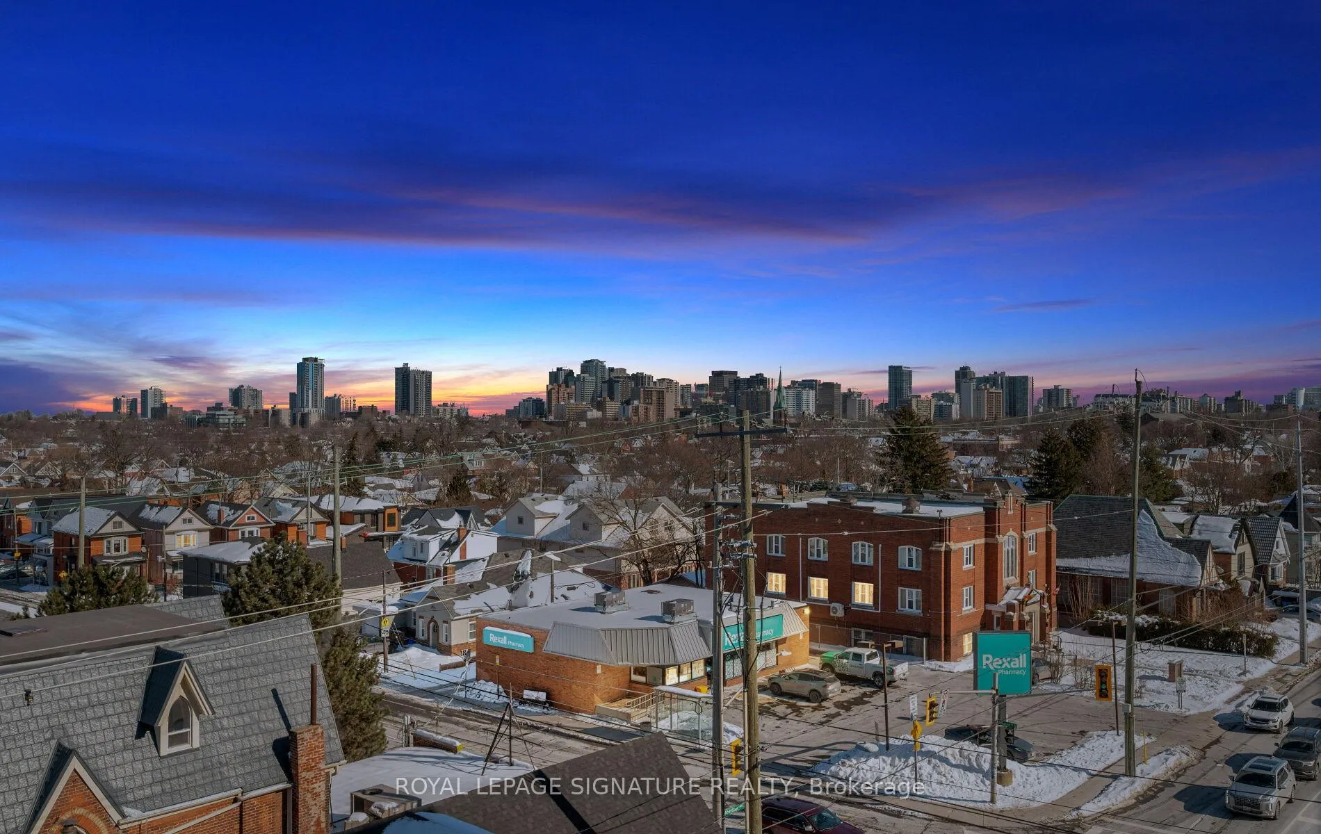 Photo 32 of Unit 402, 427 Aberdeen Avenue, Hamilton, Kirkendall — HOMEH