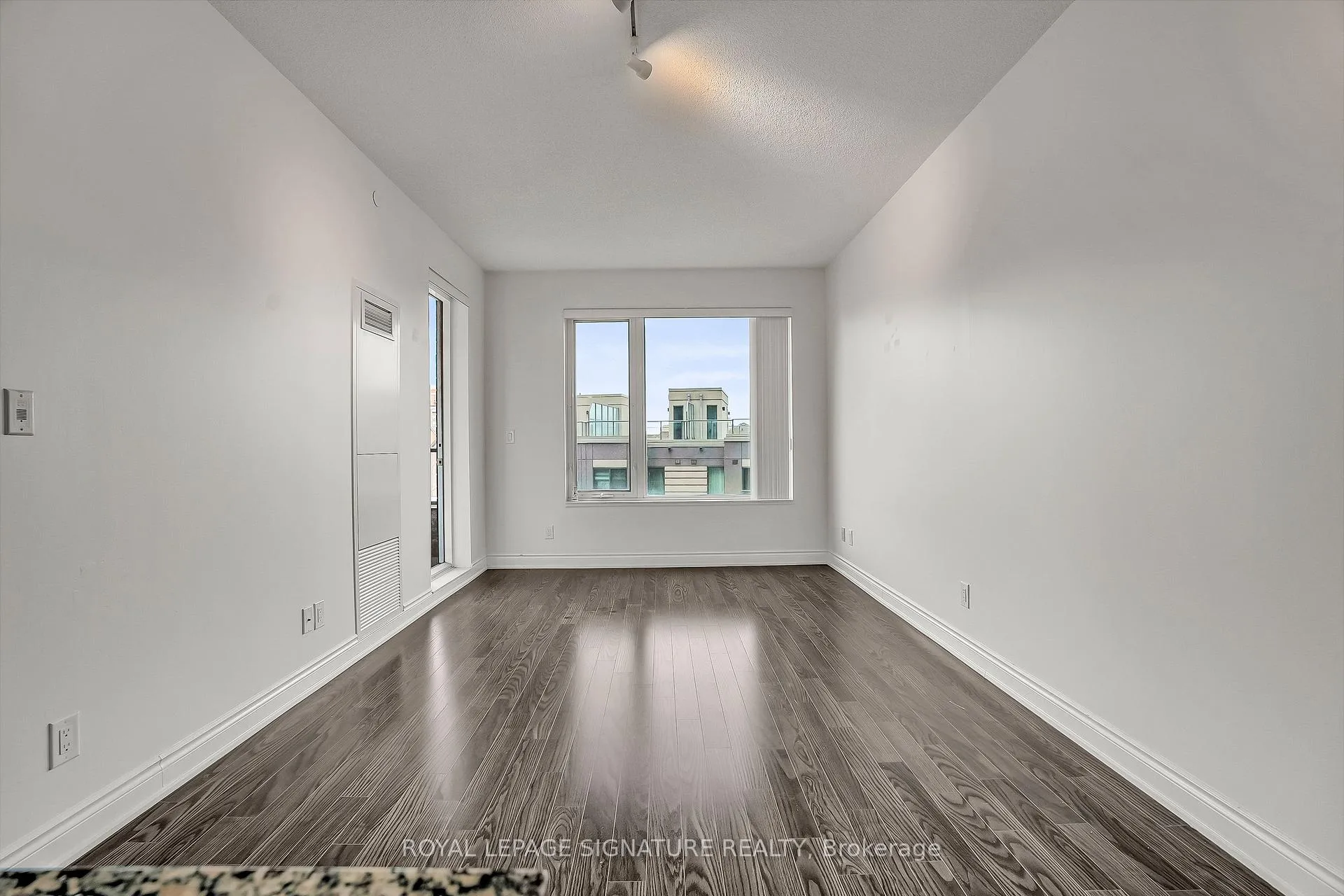 Photo 13 of Unit 520, 277 South Park Road, Markham, Commerce Valley — HOMEH