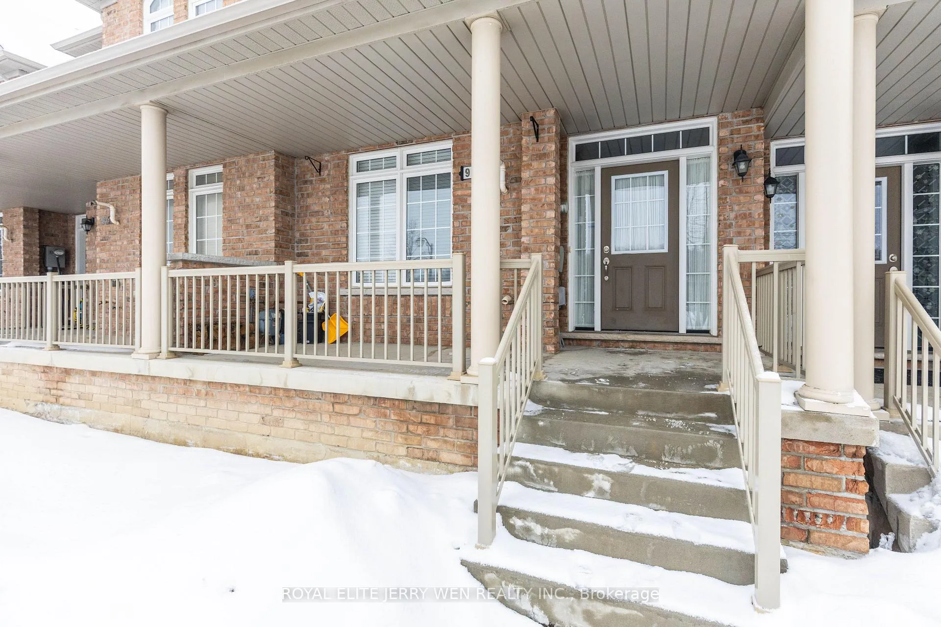Photo 2 of 914 Castlemore Avenue, Markham, Wismer — HOMEH