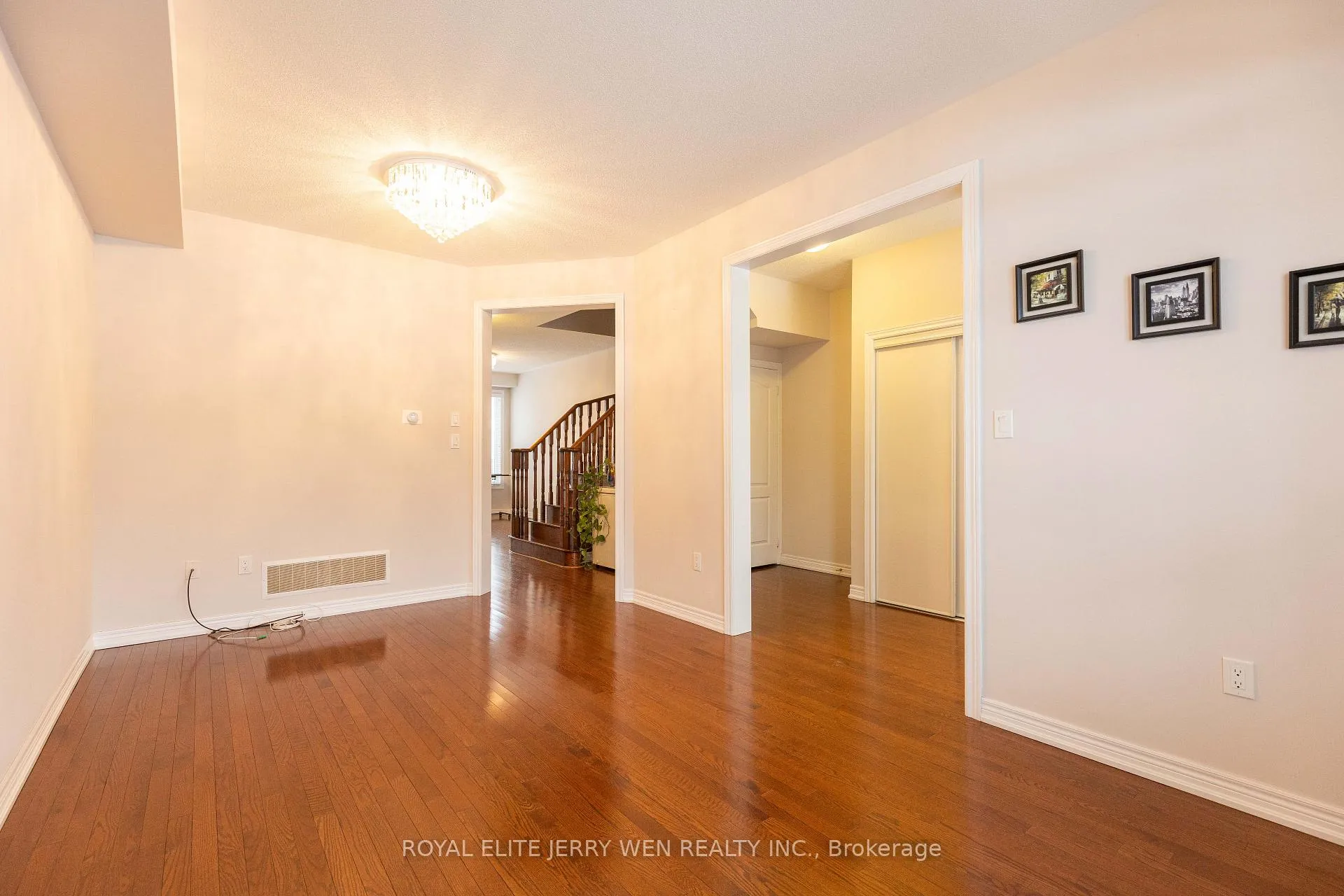 Photo 6 of 914 Castlemore Avenue, Markham, Wismer — HOMEH