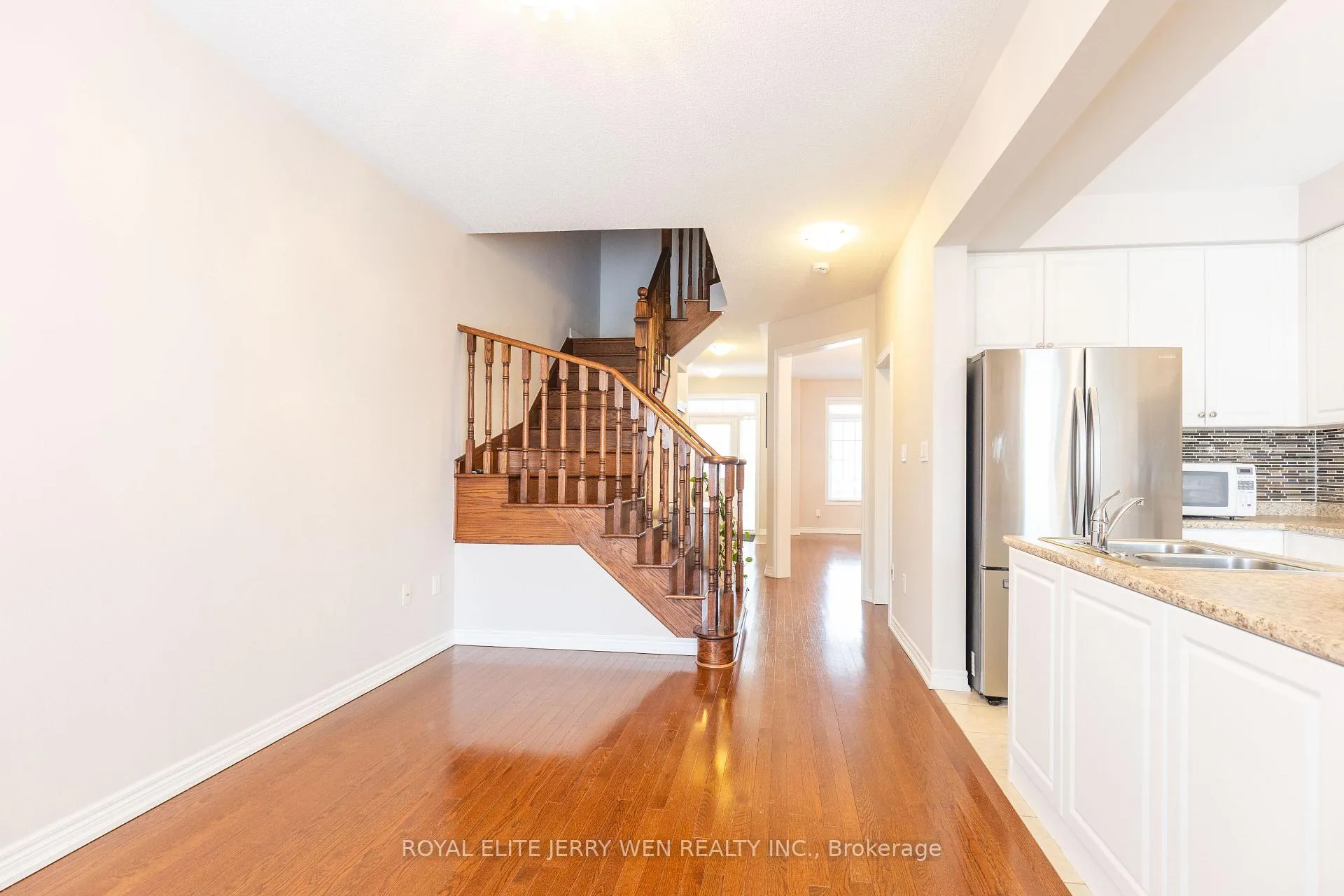 Photo 10 of 914 Castlemore Avenue, Markham, Wismer — HOMEH