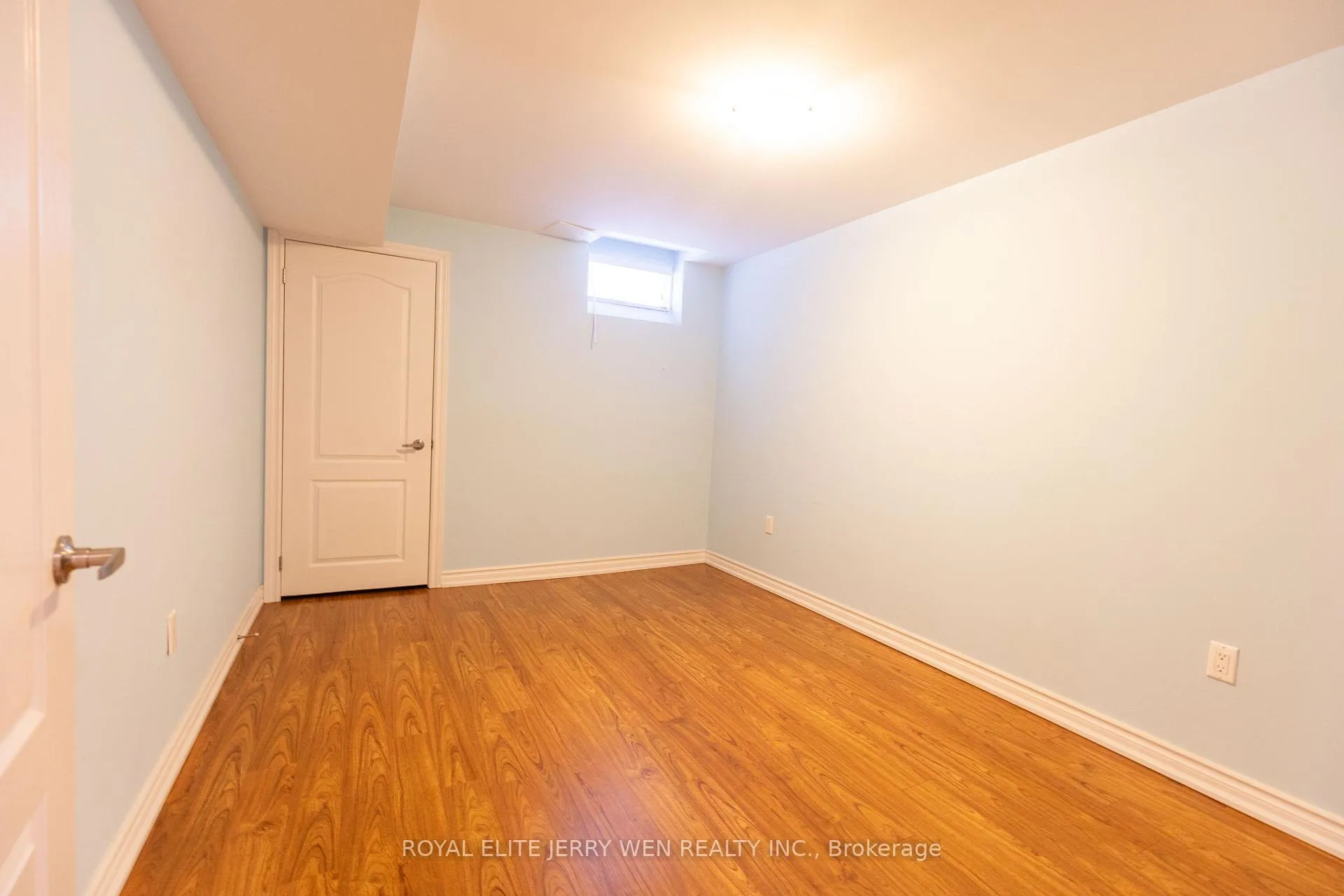 Photo 21 of 914 Castlemore Avenue, Markham, Wismer — HOMEH