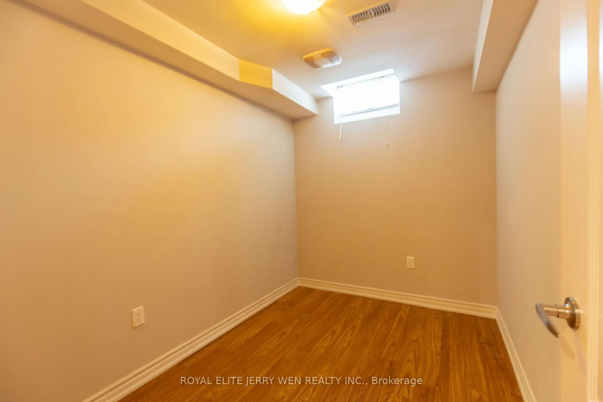 Photo 22 of 914 Castlemore Avenue, Markham, Wismer — HOMEH