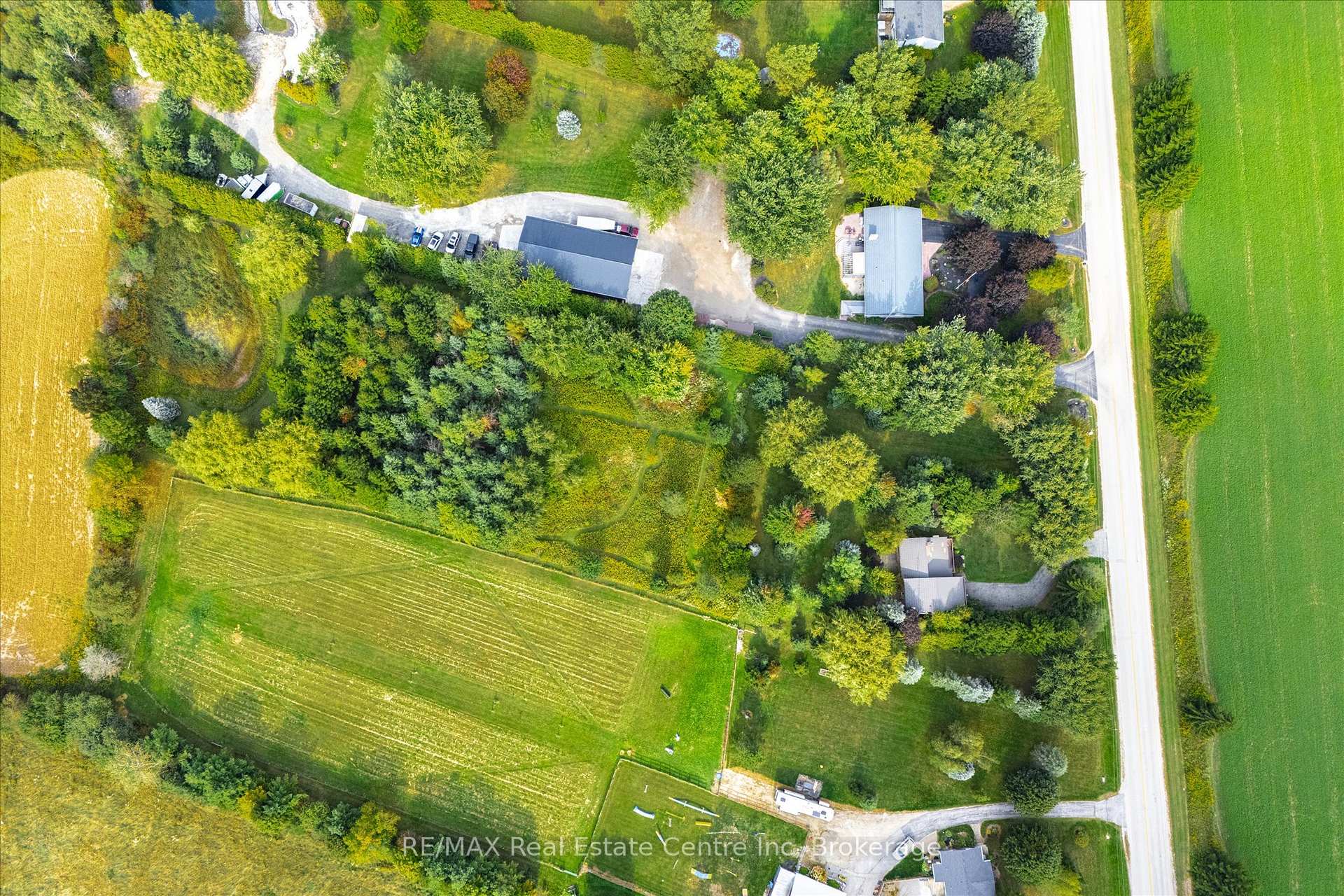 Photo 26 of 7728 21 Side Road, Mapleton, Rural Mapleton — HOMEH