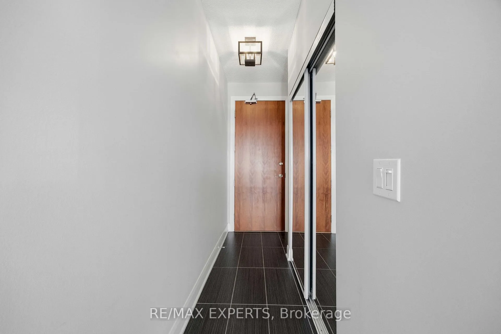 Photo 8 of Unit 501, 4700 Highway 7 Road, Vaughan, East Woodbridge — HOMEH