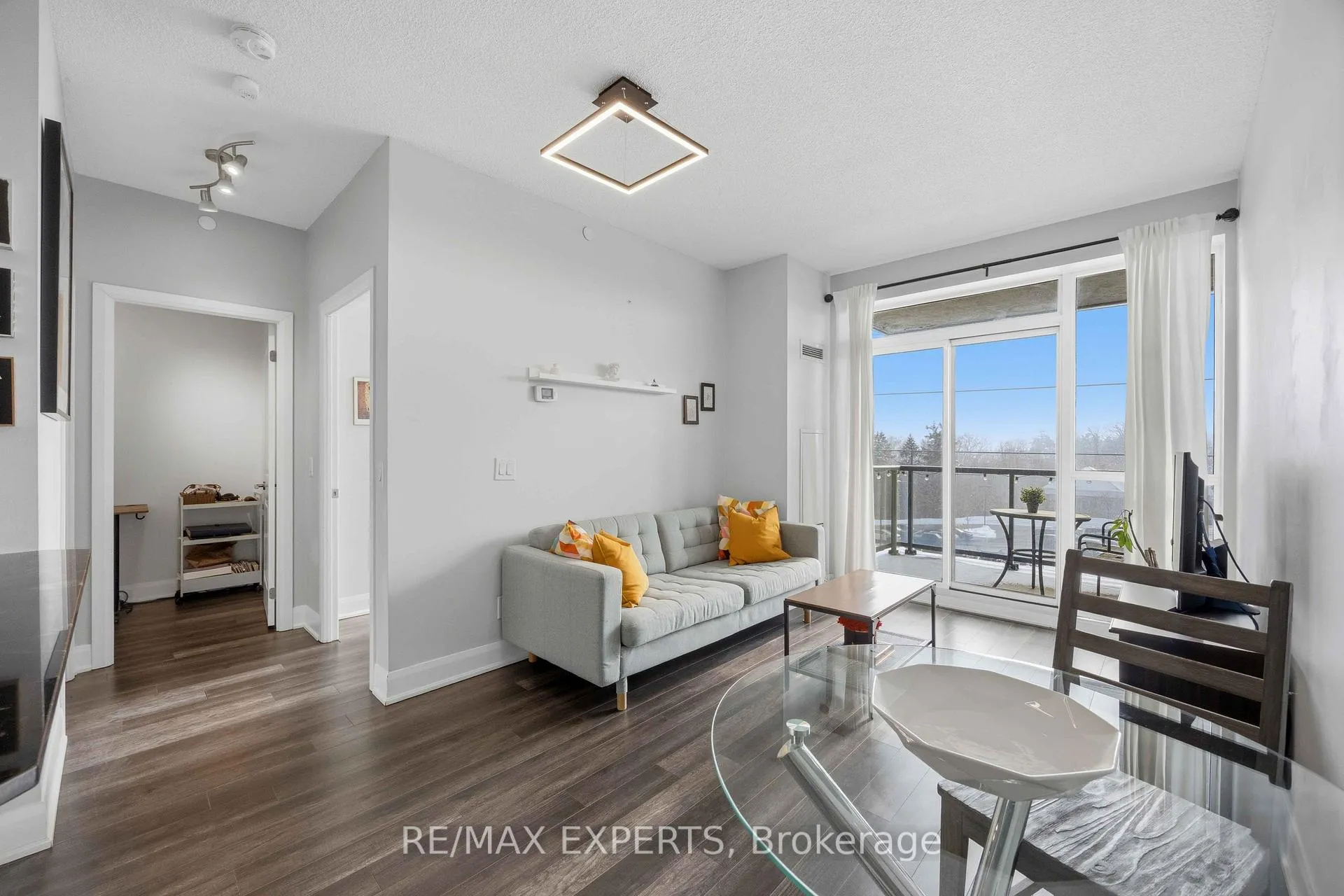 Photo 11 of Unit 501, 4700 Highway 7 Road, Vaughan, East Woodbridge — HOMEH