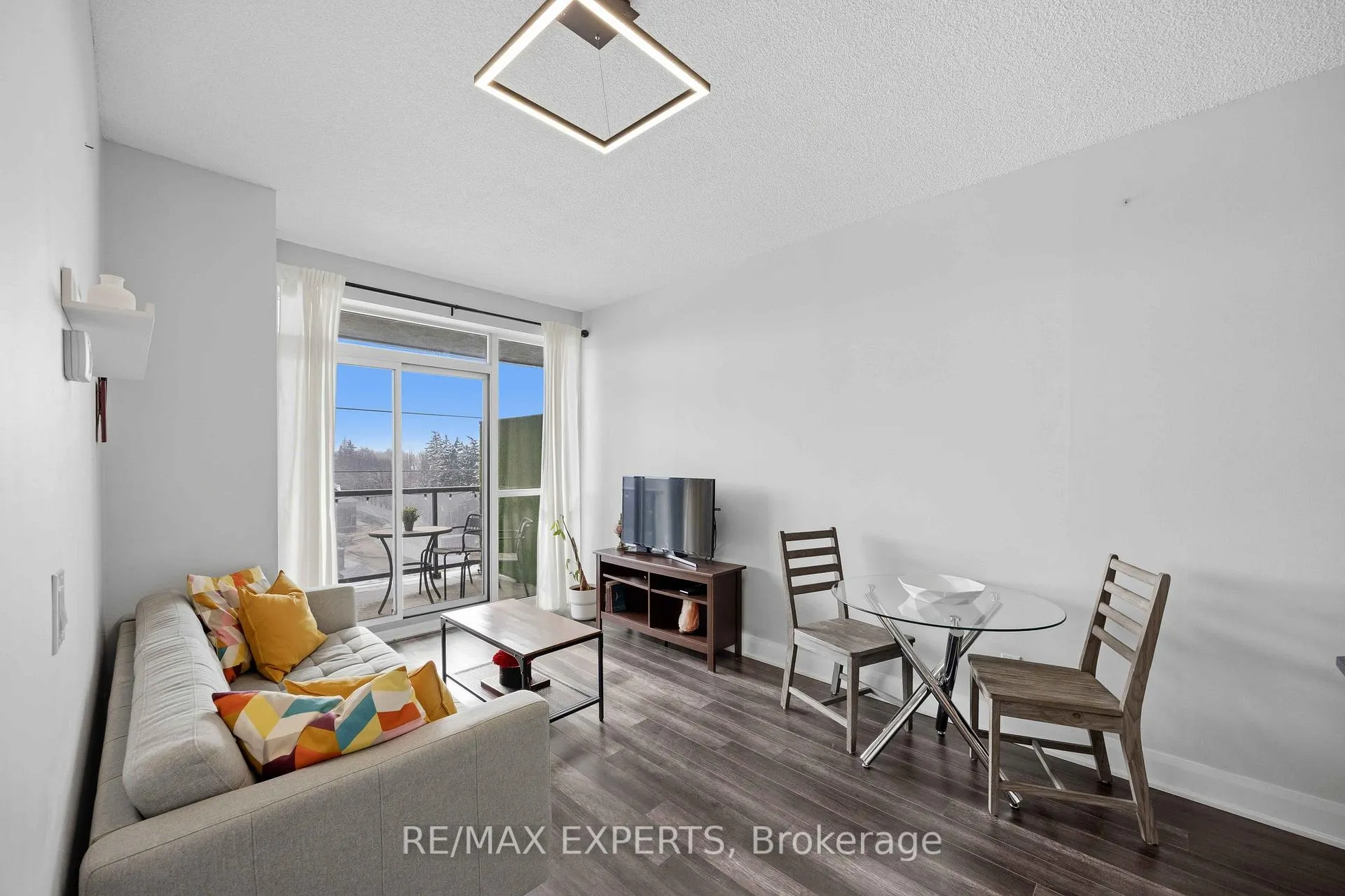 Photo 12 of Unit 501, 4700 Highway 7 Road, Vaughan, East Woodbridge — HOMEH