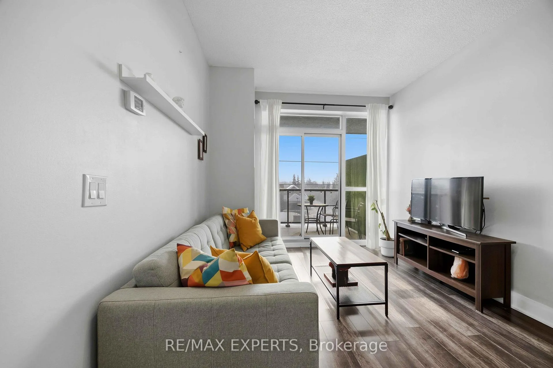 Photo 13 of Unit 501, 4700 Highway 7 Road, Vaughan, East Woodbridge — HOMEH