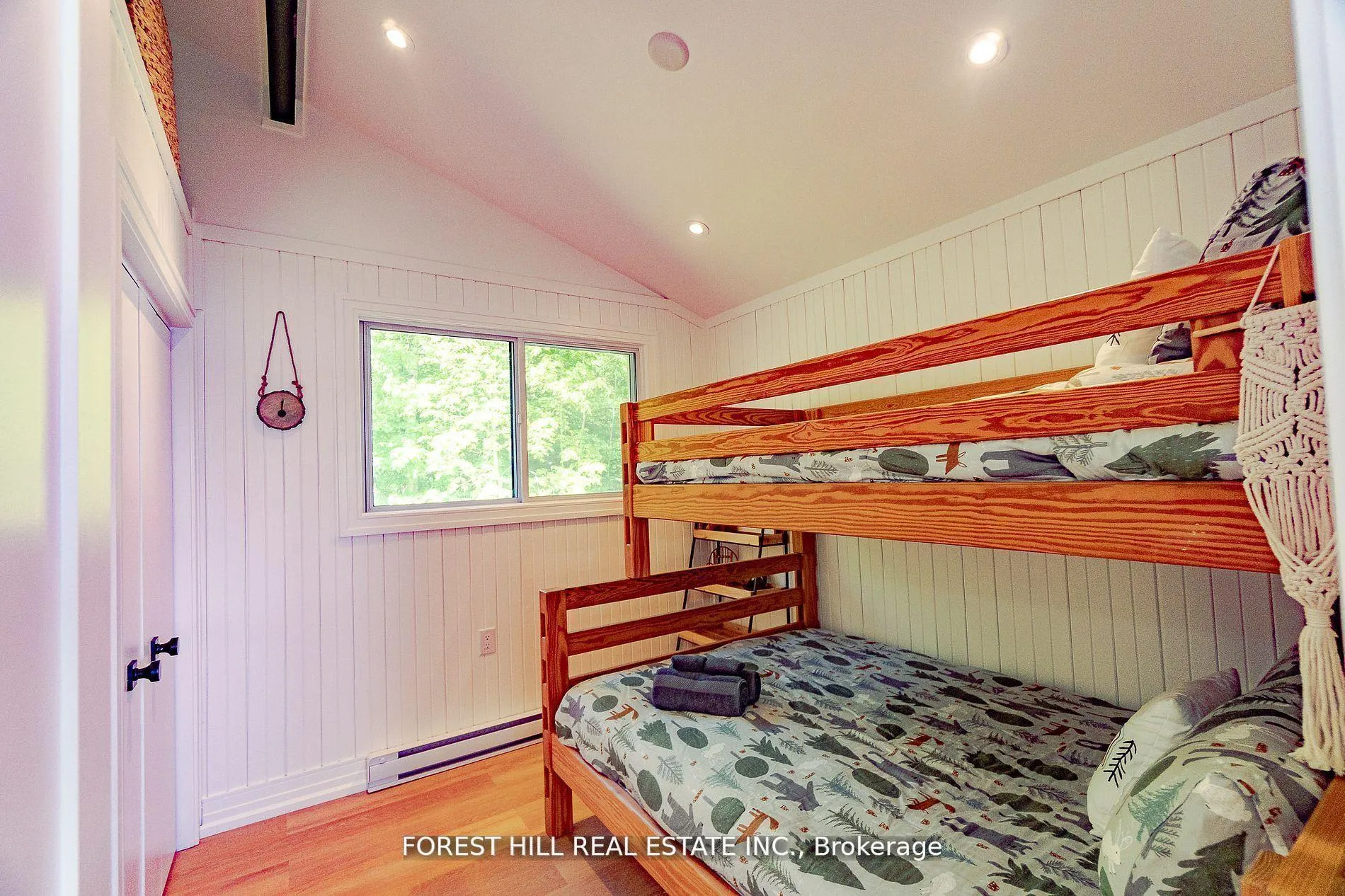 Photo 10 of 135 Buckvale Drive, McMurrich/Monteith, McMurrich — HOMEH