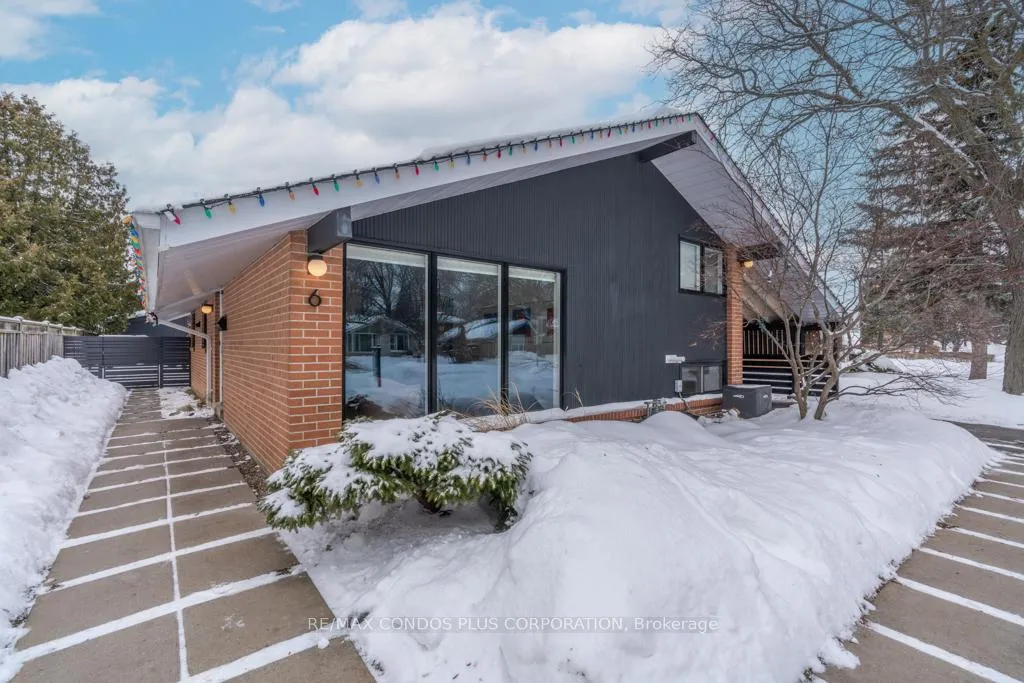 Photo 1 of 6 Munson Crescent, Scarborough, Bendale — HOMEH