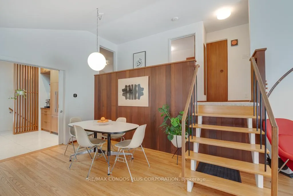 Photo 11 of 6 Munson Crescent, Scarborough, Bendale — HOMEH