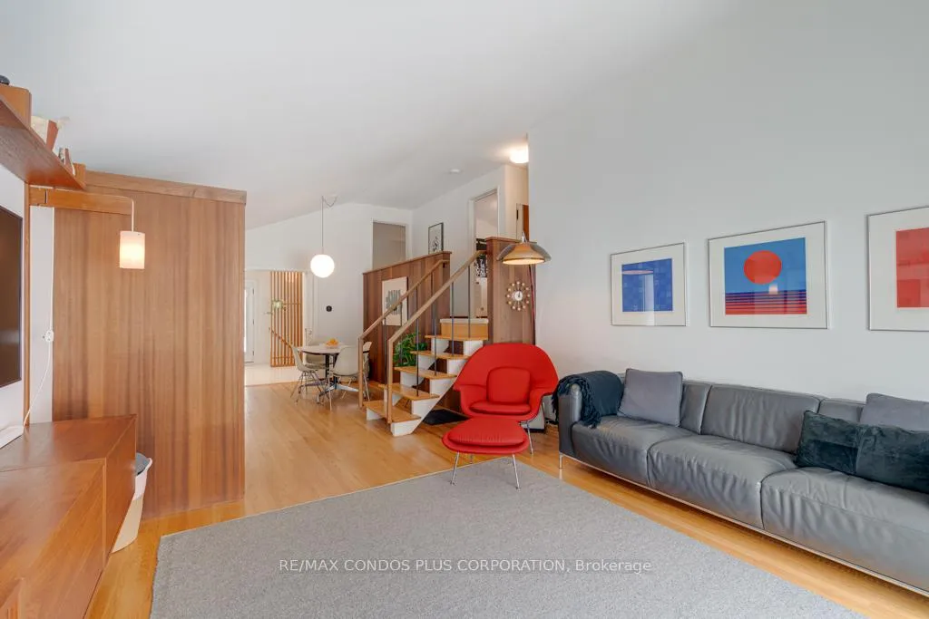 Photo 16 of 6 Munson Crescent, Scarborough, Bendale — HOMEH