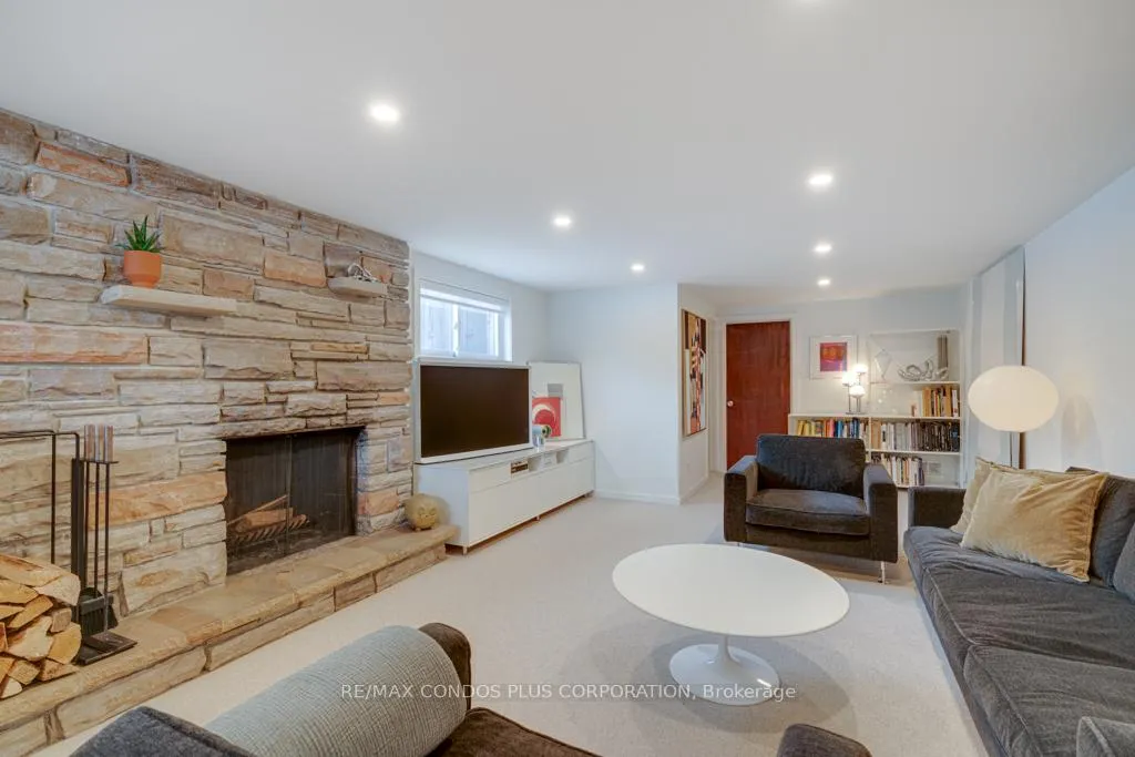 Photo 32 of 6 Munson Crescent, Scarborough, Bendale — HOMEH