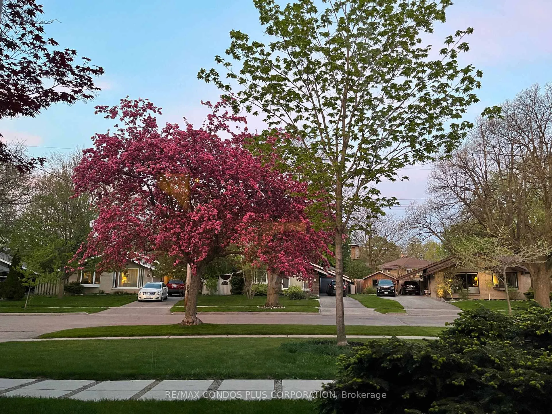Photo 46 of 6 Munson Crescent, Scarborough, Bendale — HOMEH
