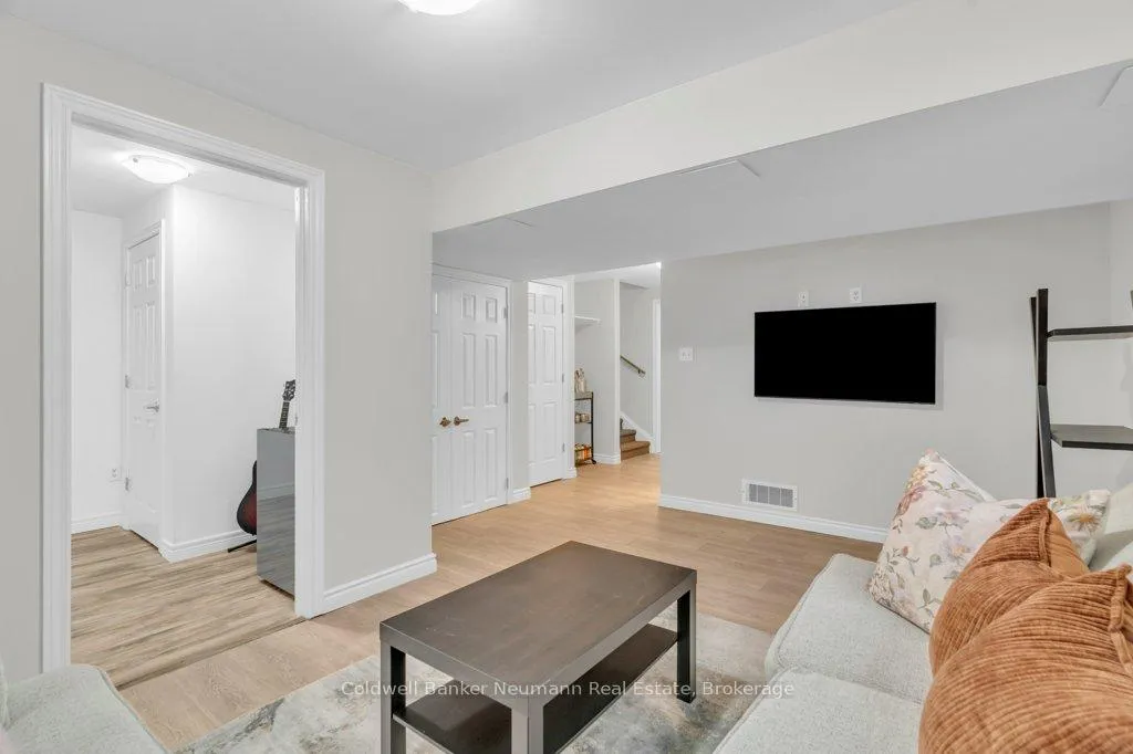 Photo 27 of 6 Law Drive, Guelph, Grange Road — HOMEH