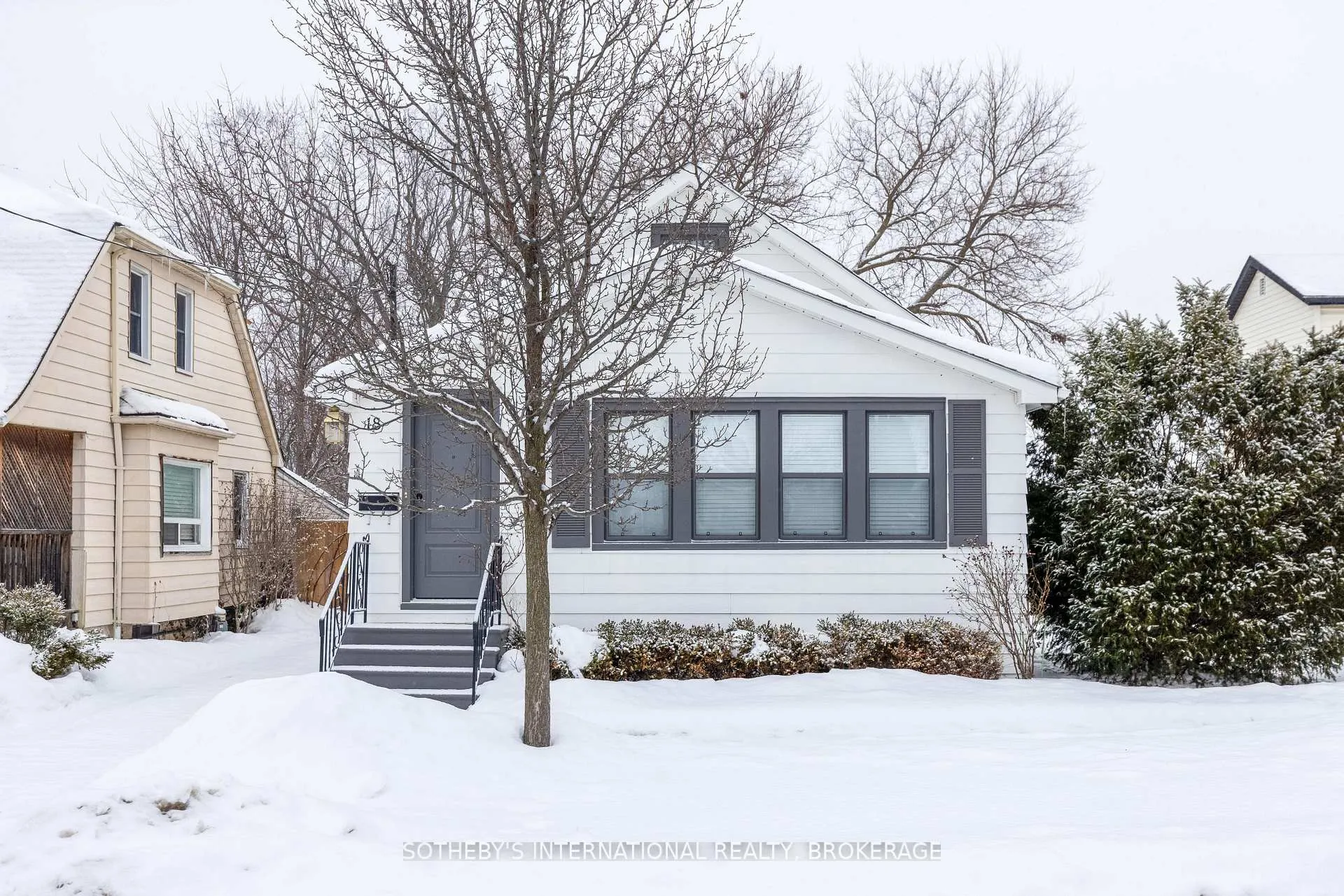 Photo 2 of 18 Dexter Street, St. Catharines, Ridley — HOMEH