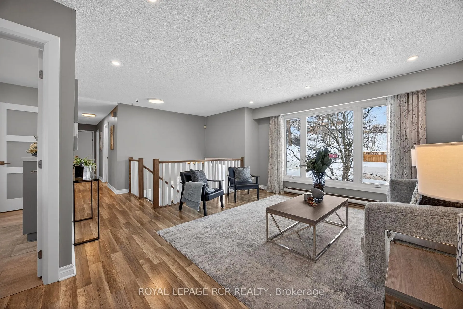 Photo 6 of 49 Borland Street E, Orillia — HOMEH
