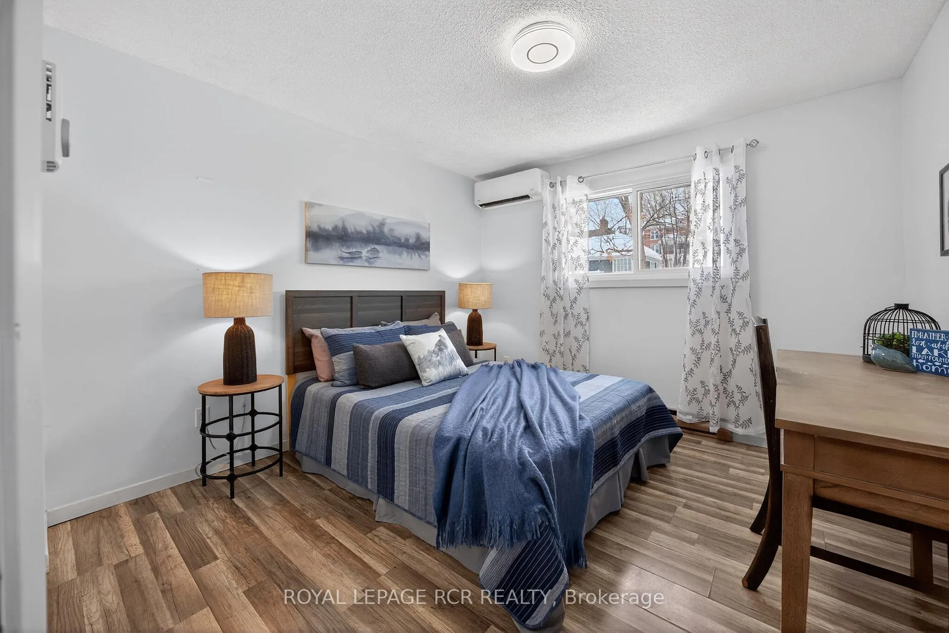 Photo 16 of 49 Borland Street E, Orillia — HOMEH