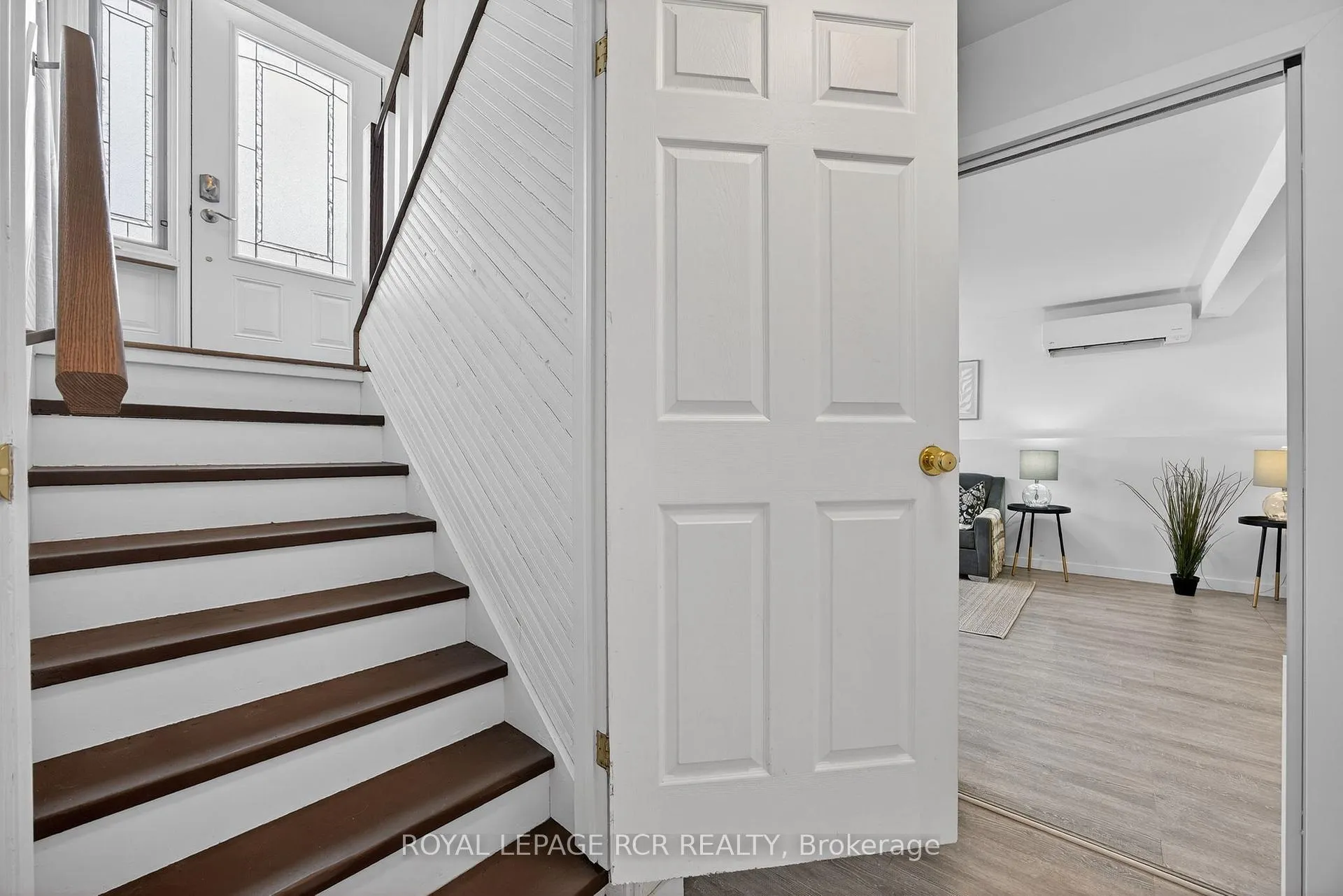 Photo 18 of 49 Borland Street E, Orillia — HOMEH