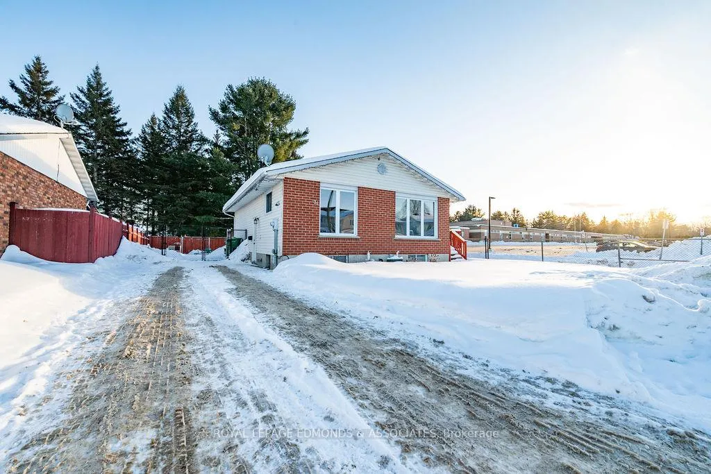 Photo 1 of 31 Herman Street, Petawawa — HOMEH