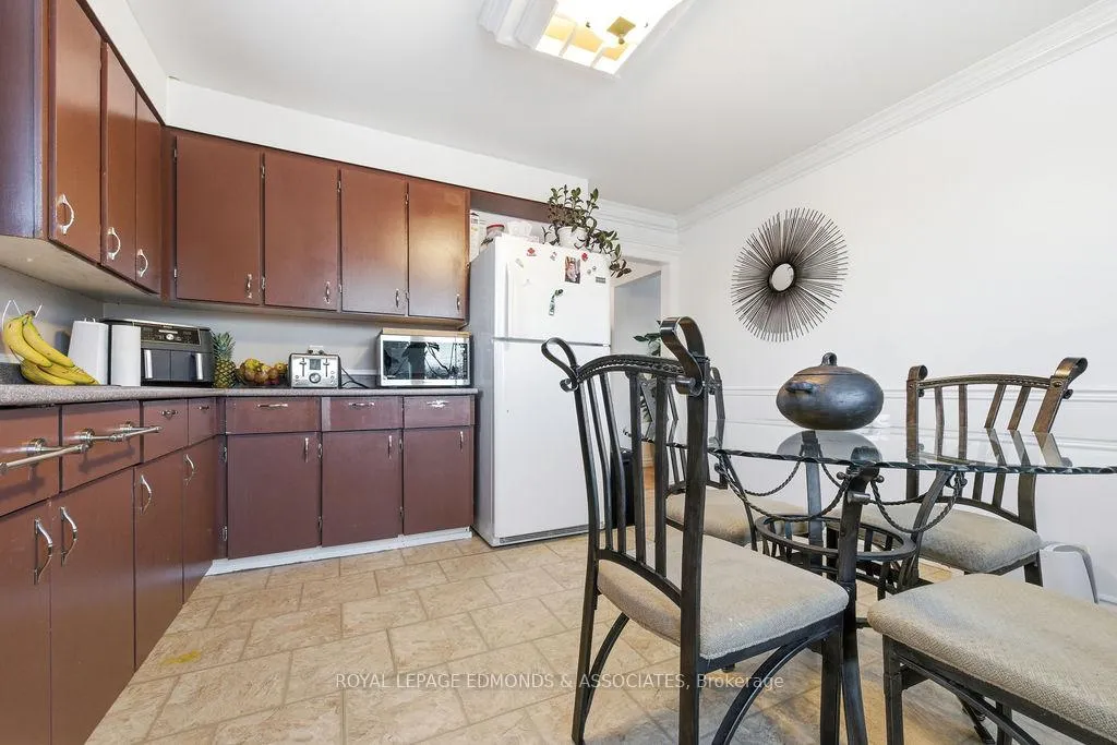 Photo 10 of 31 Herman Street, Petawawa — HOMEH