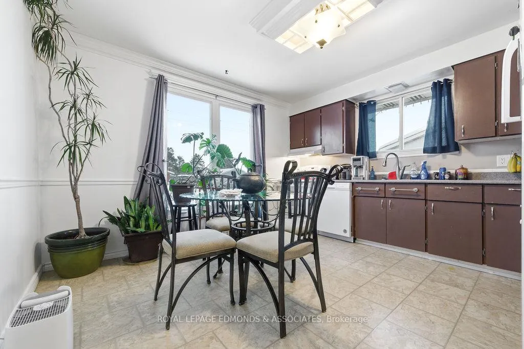 Photo 11 of 31 Herman Street, Petawawa — HOMEH