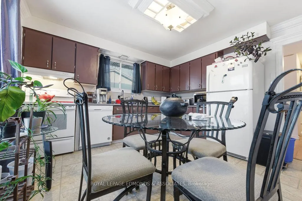 Photo 12 of 31 Herman Street, Petawawa — HOMEH