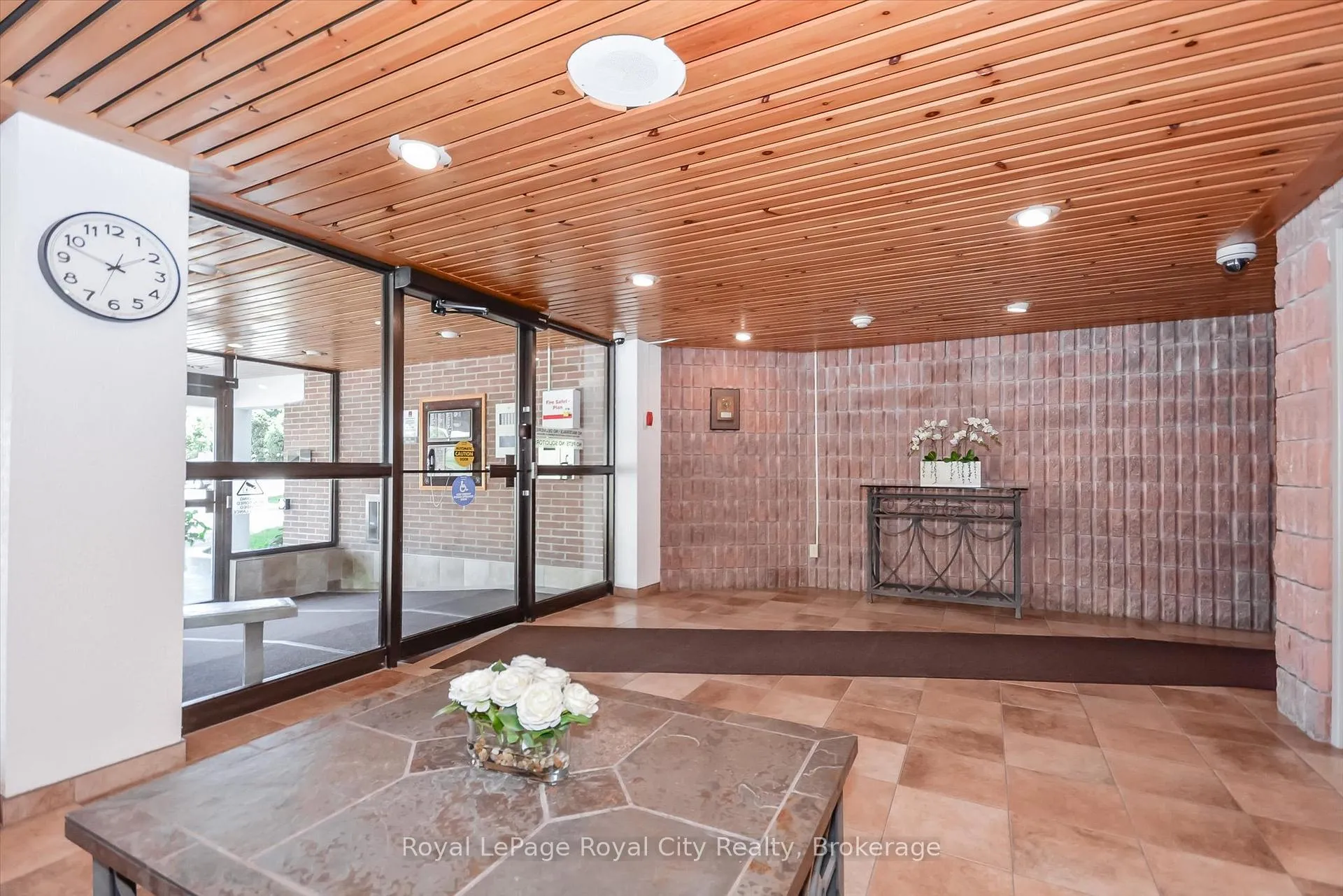 Photo 7 of Unit 501, 22 Marilyn Drive, Guelph, Riverside Park — HOMEH