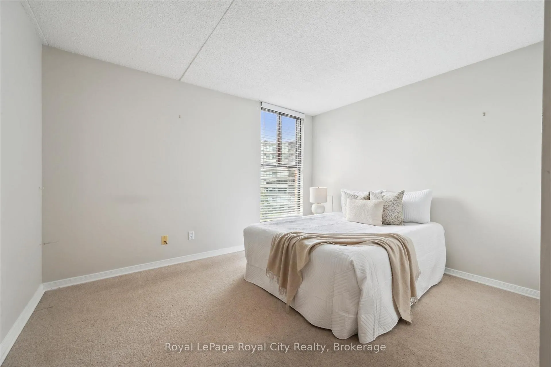 Photo 31 of Unit 501, 22 Marilyn Drive, Guelph, Riverside Park — HOMEH