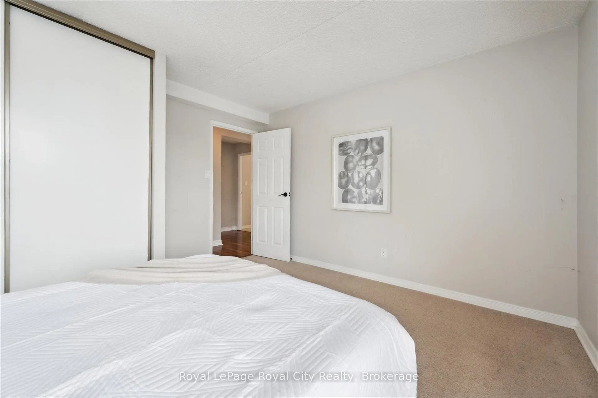 Photo 32 of Unit 501, 22 Marilyn Drive, Guelph, Riverside Park — HOMEH