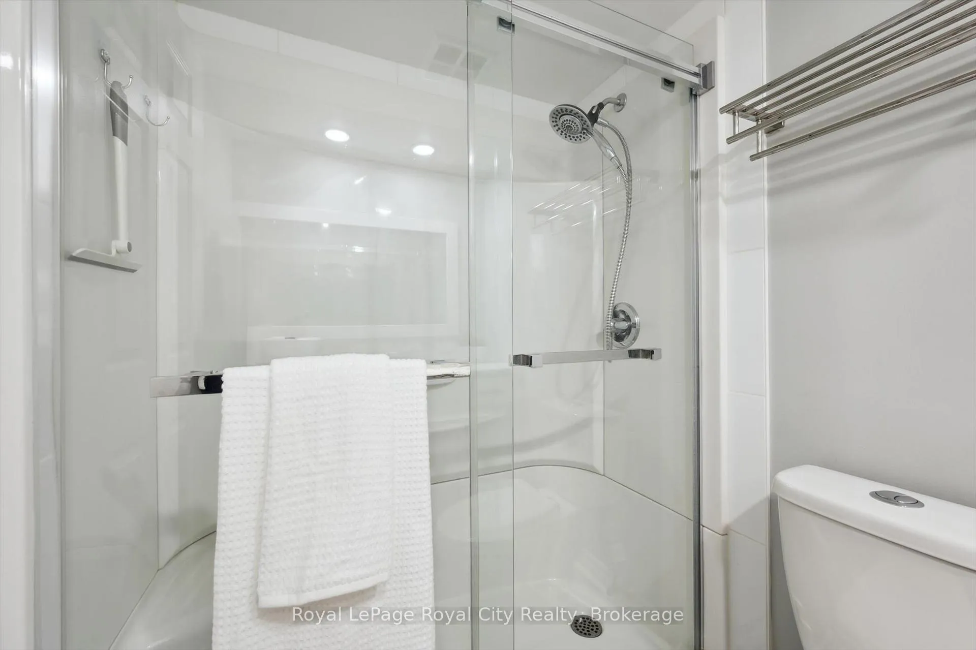 Photo 34 of Unit 501, 22 Marilyn Drive, Guelph, Riverside Park — HOMEH