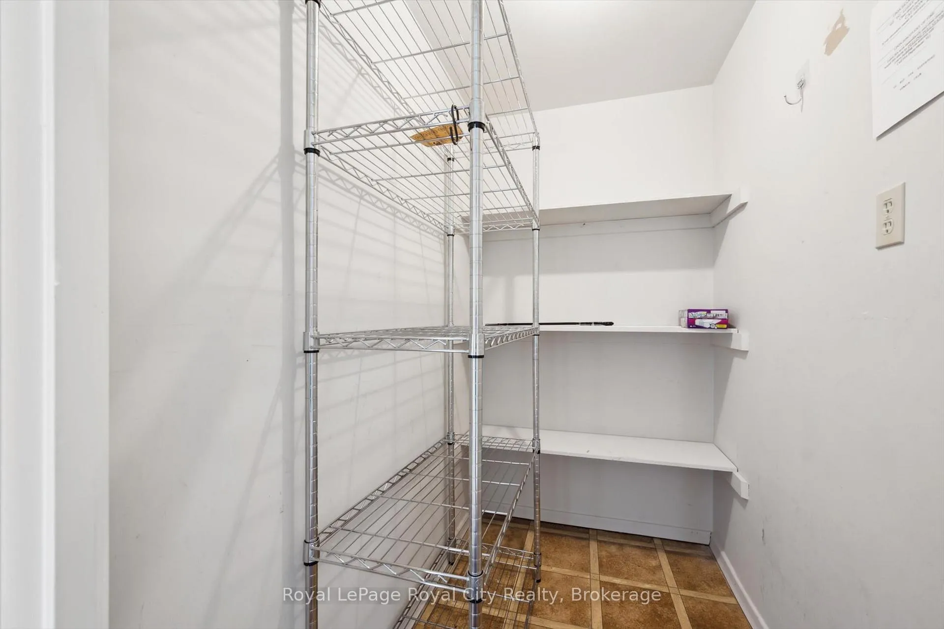 Photo 36 of Unit 501, 22 Marilyn Drive, Guelph, Riverside Park — HOMEH