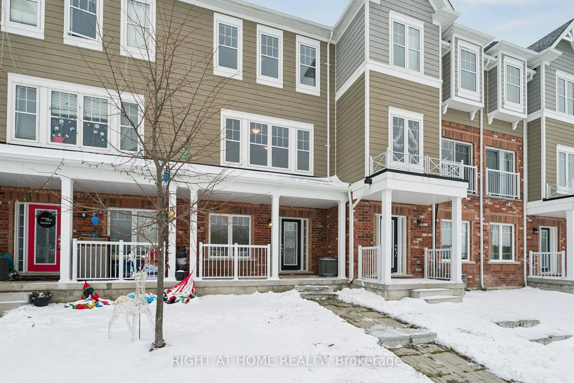 Photo 3 of 46 Village Gate Drive, Wasaga Beach — HOMEH