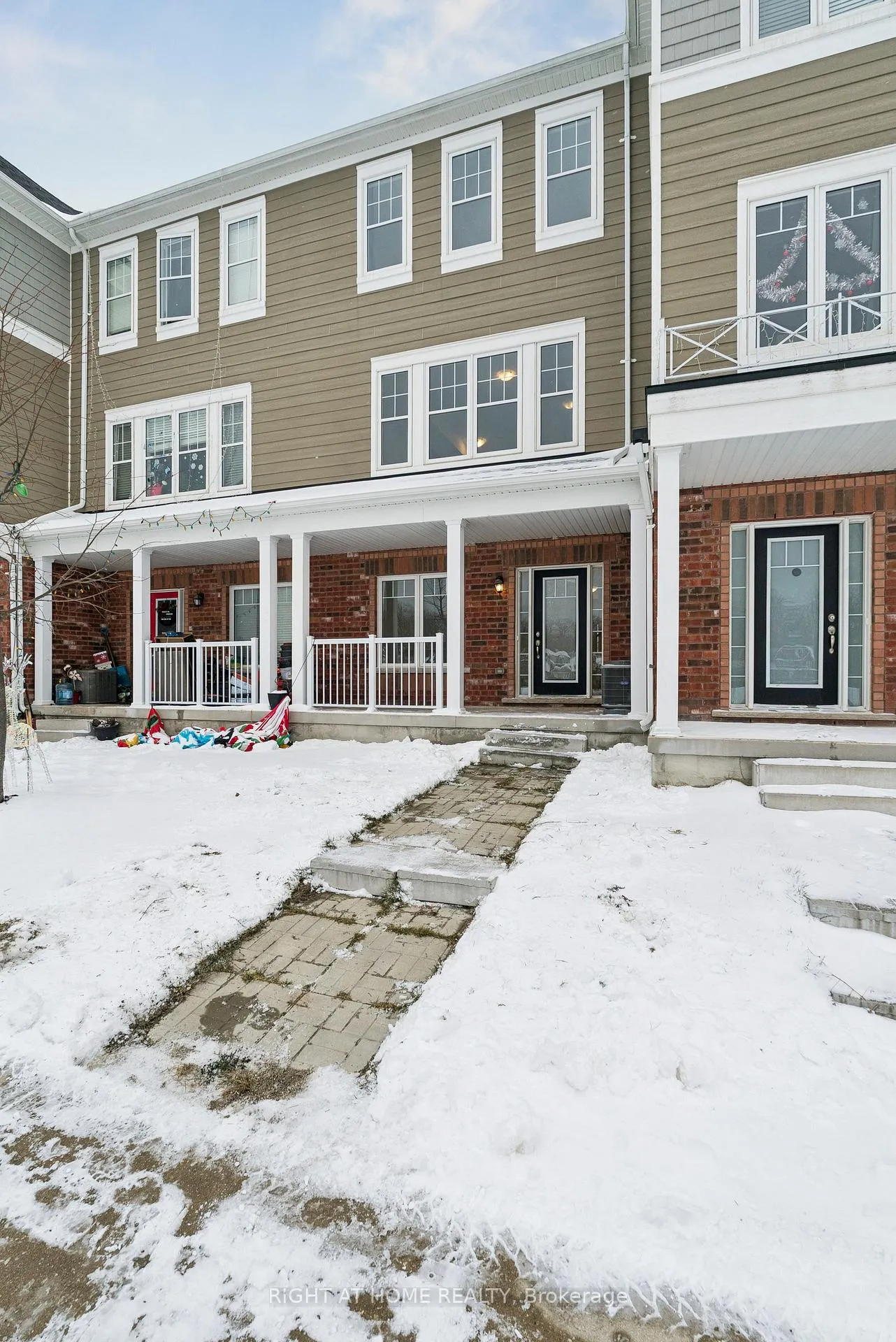 Photo 5 of 46 Village Gate Drive, Wasaga Beach — HOMEH