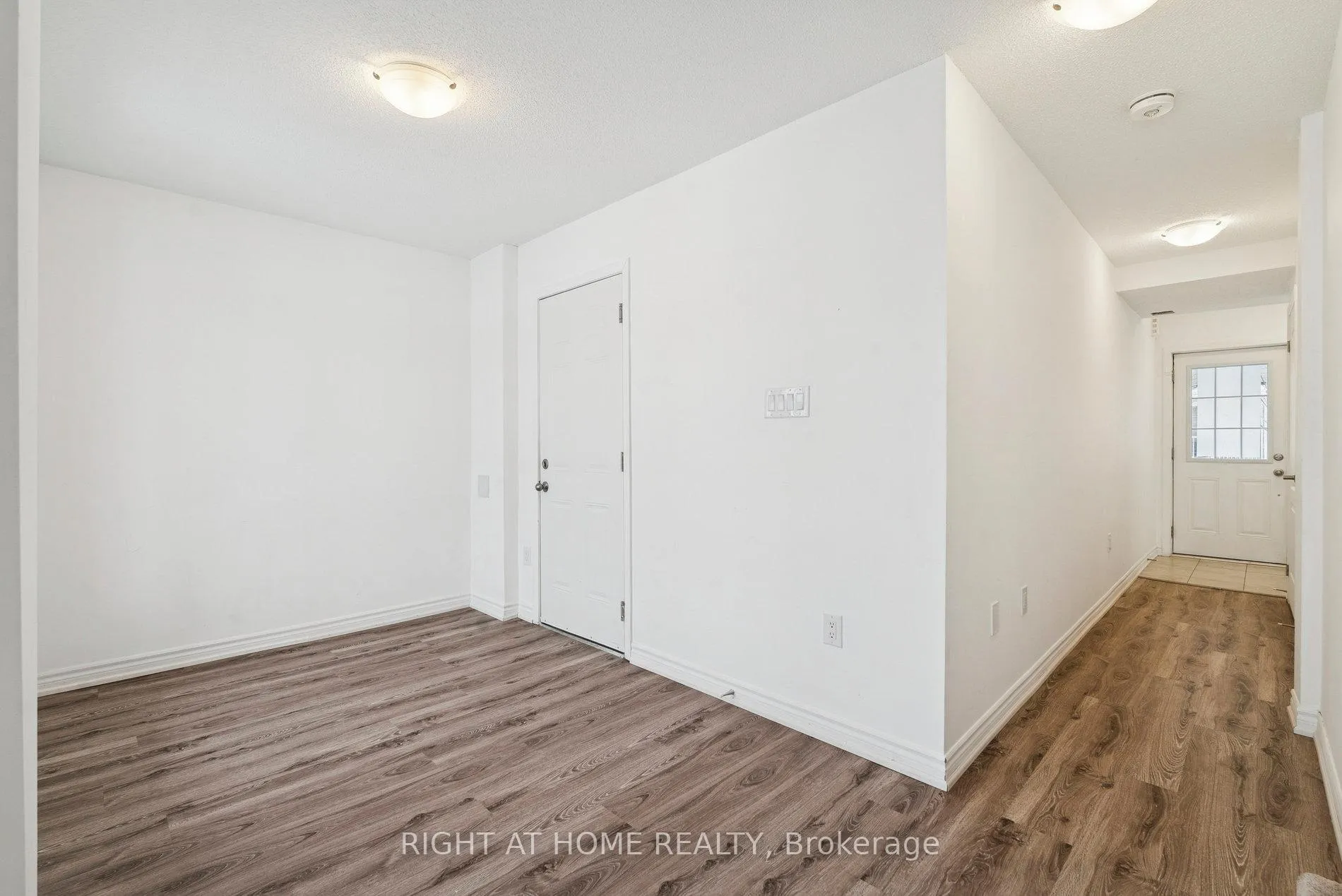 Photo 14 of 46 Village Gate Drive, Wasaga Beach — HOMEH