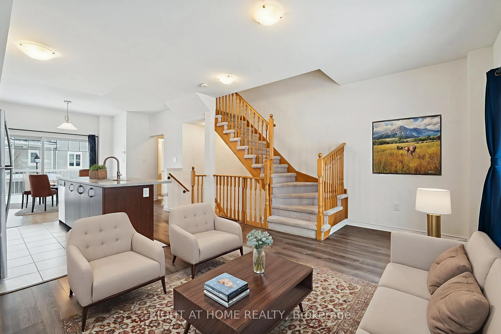 Photo 16 of 46 Village Gate Drive, Wasaga Beach — HOMEH