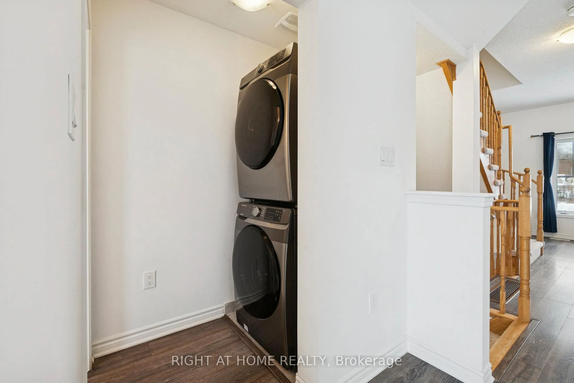 Photo 27 of 46 Village Gate Drive, Wasaga Beach — HOMEH