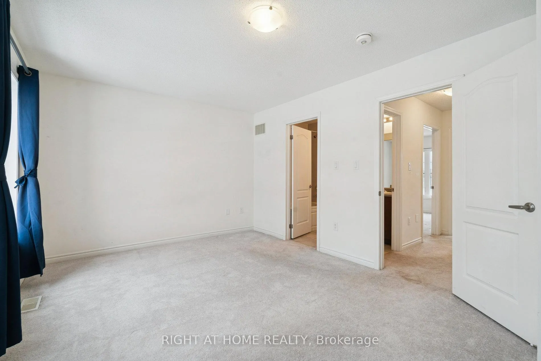 Photo 30 of 46 Village Gate Drive, Wasaga Beach — HOMEH