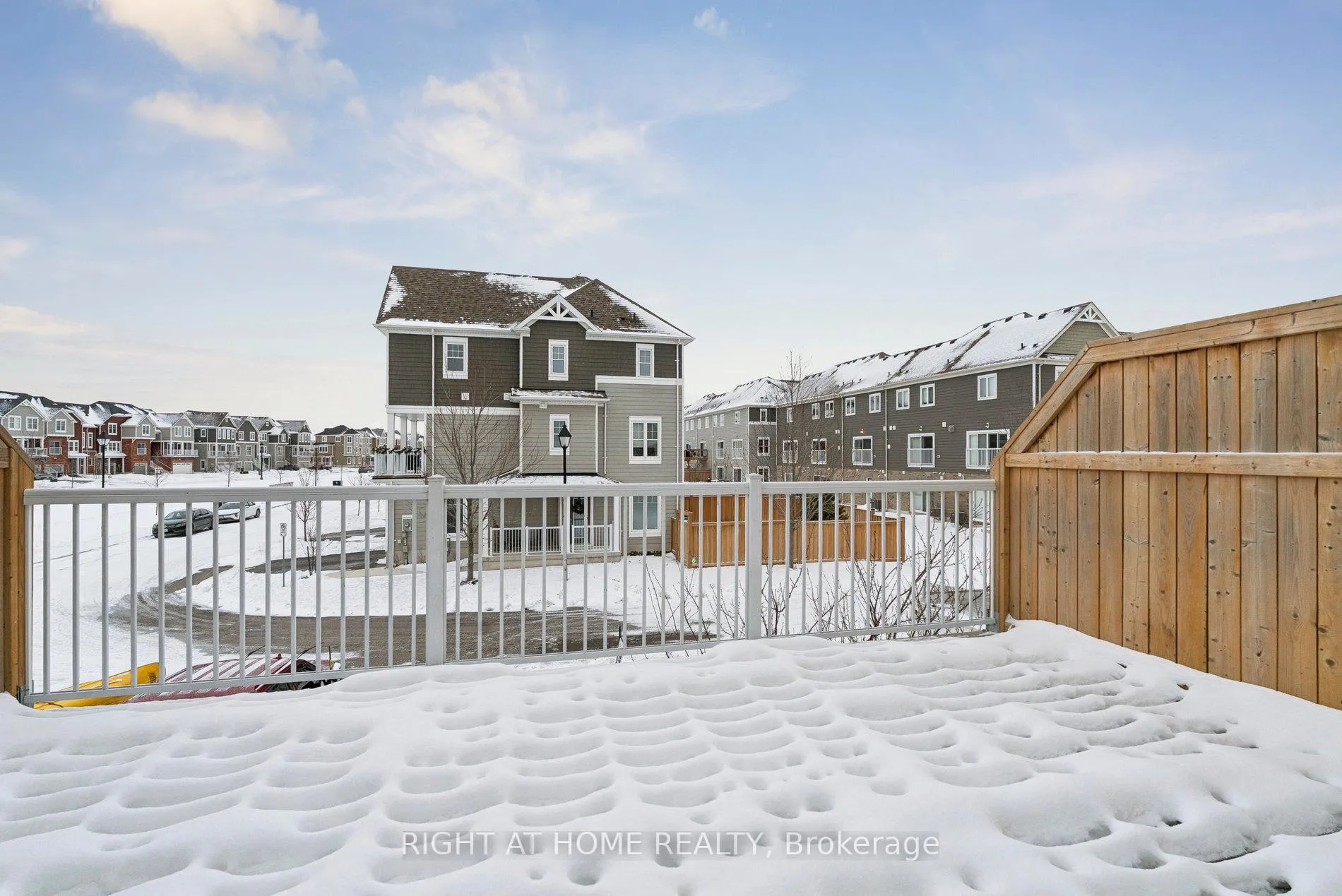 Photo 41 of 46 Village Gate Drive, Wasaga Beach — HOMEH